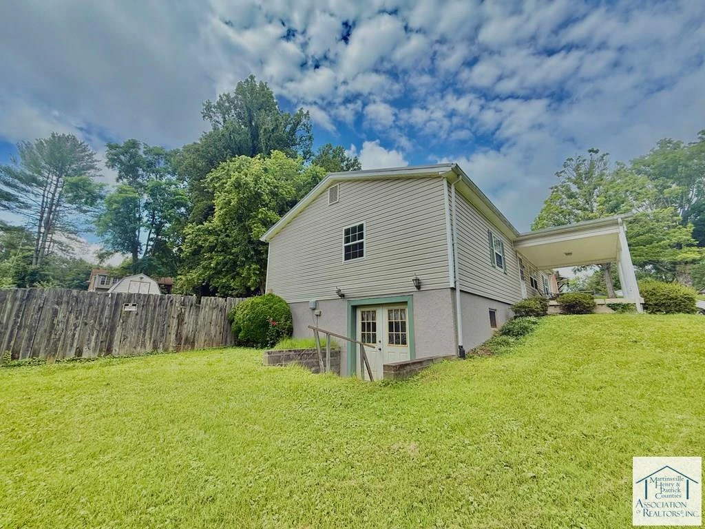 200 Vernon LN - Photo 32
