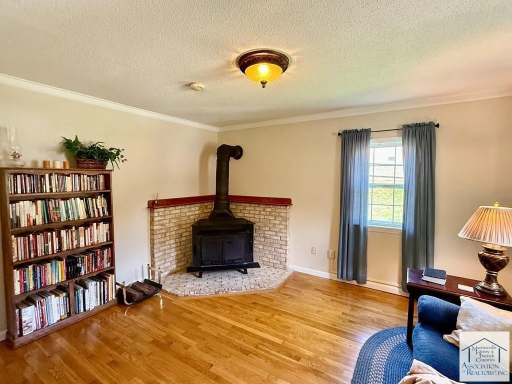 200 Vernon LN - Photo 7