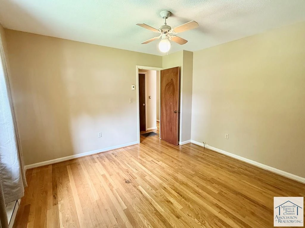 200 Vernon LN - Photo 8