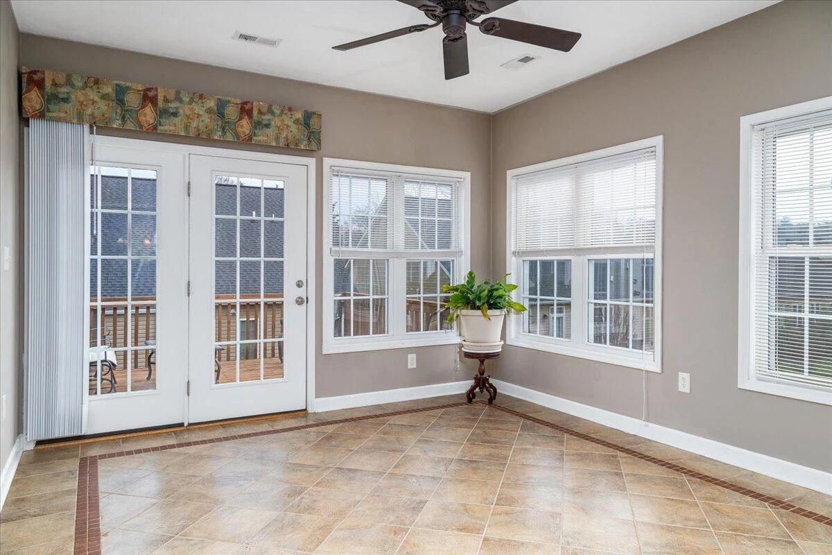 1613 Forest Highlands CT - Photo 10
