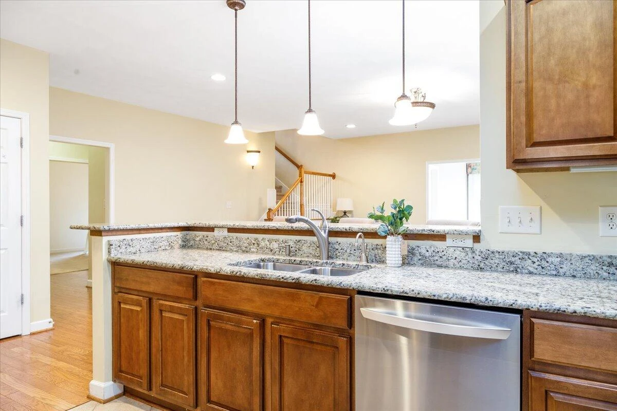 1613 Forest Highlands CT - Photo 5