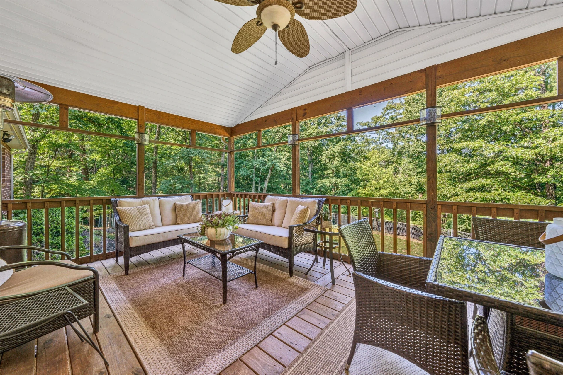 134 SAWYER DR - Photo 17