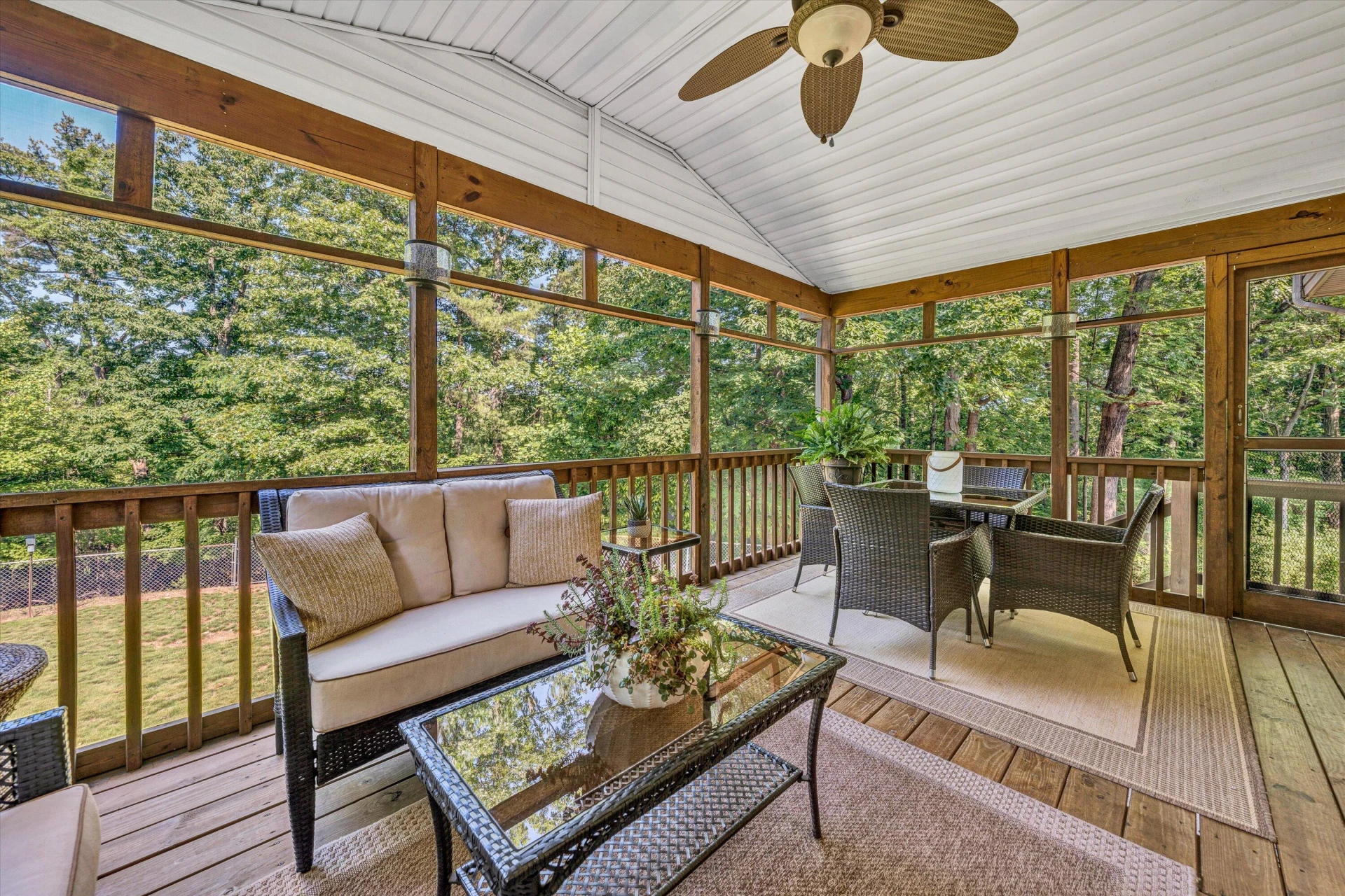 134 SAWYER DR - Photo 18
