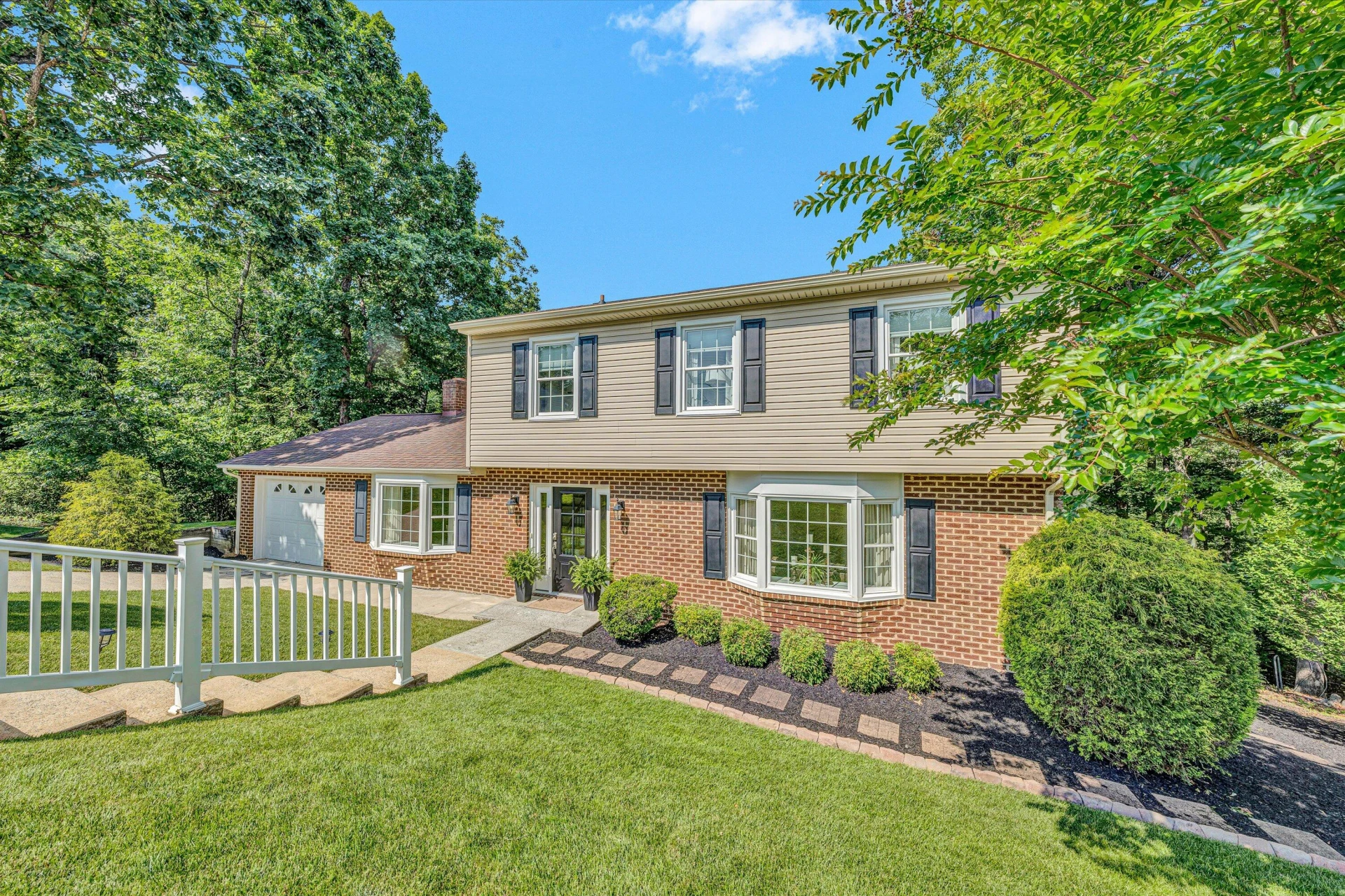134 SAWYER DR - Photo 3