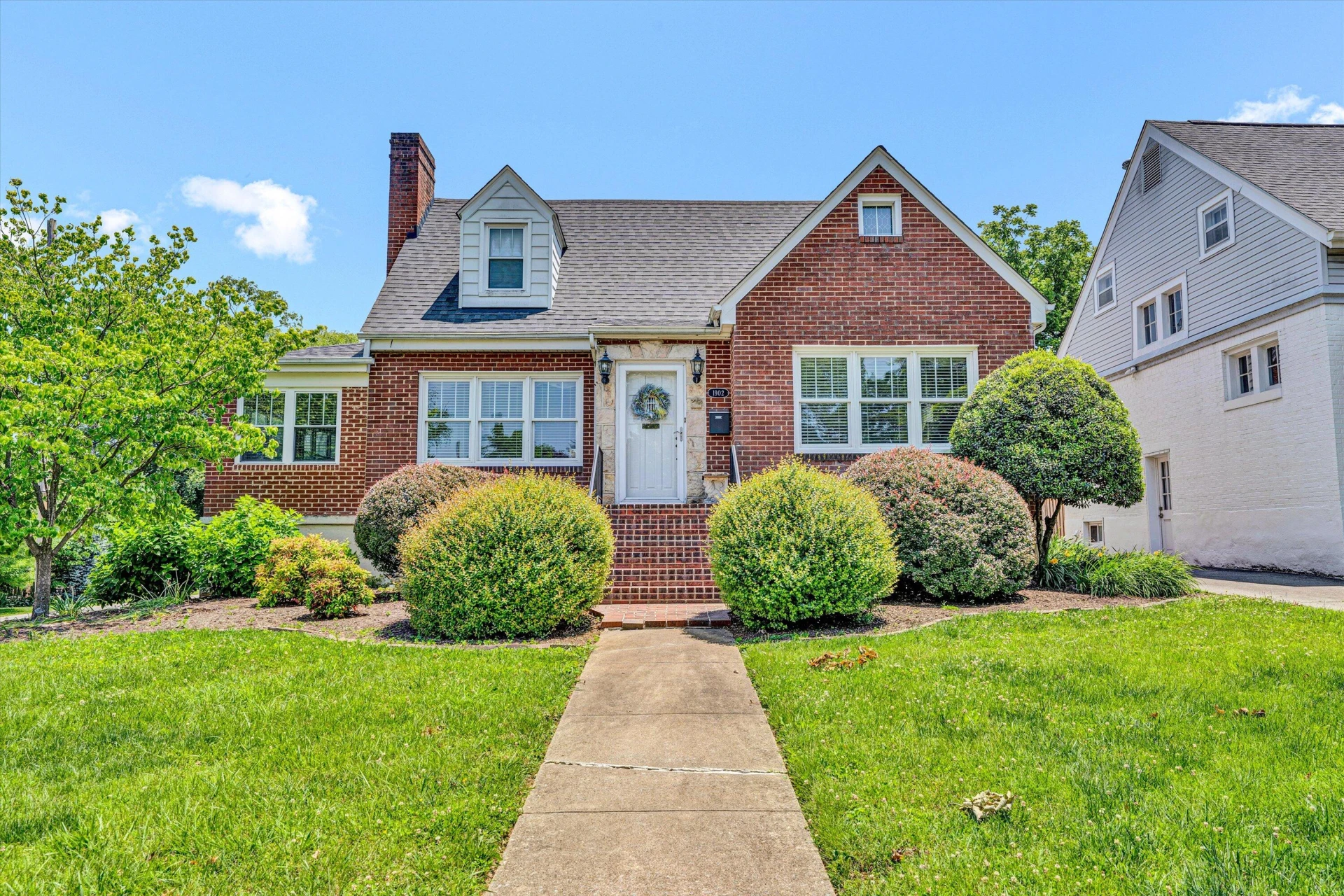 1902 Avon RD