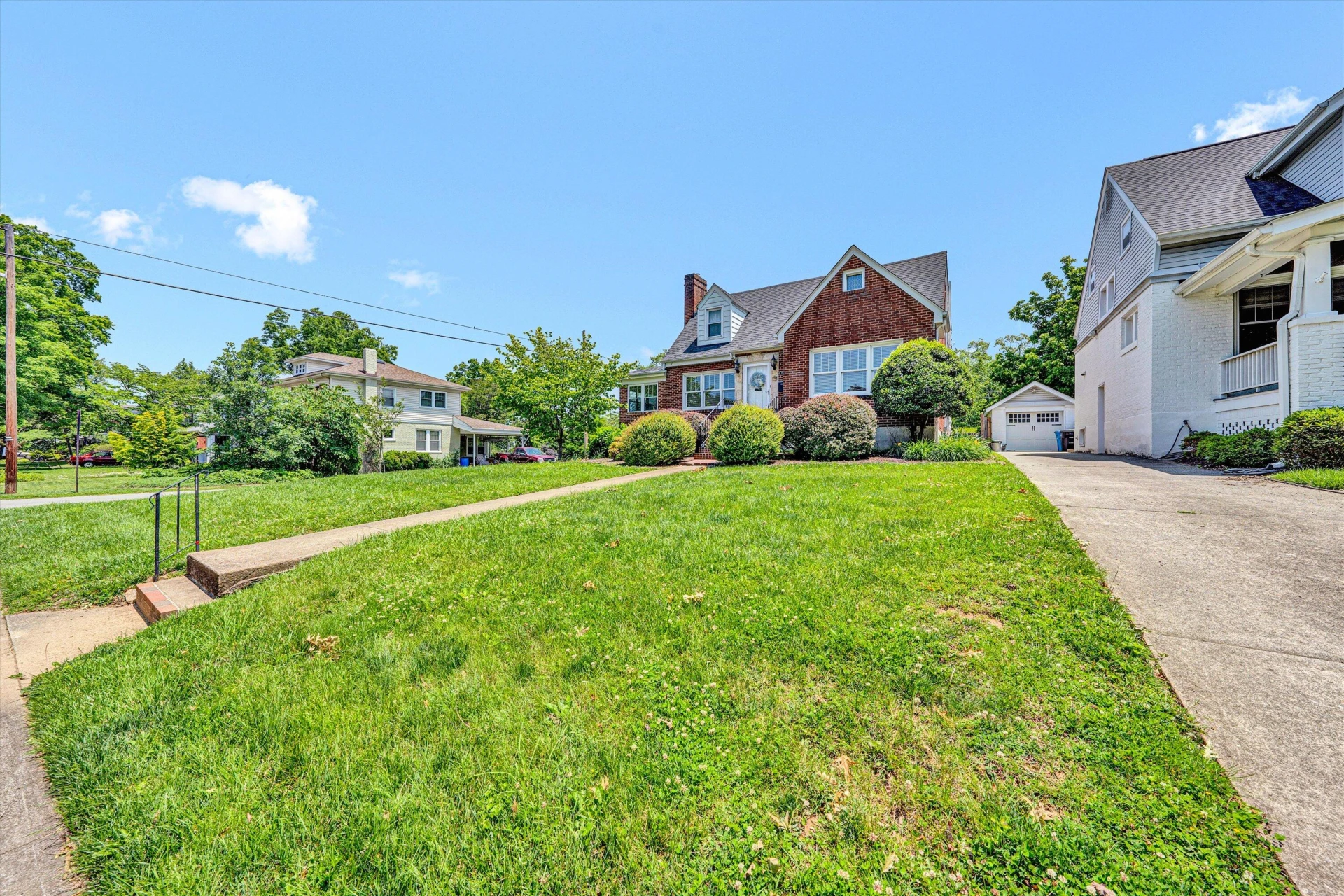 1902 Avon RD - Photo 32