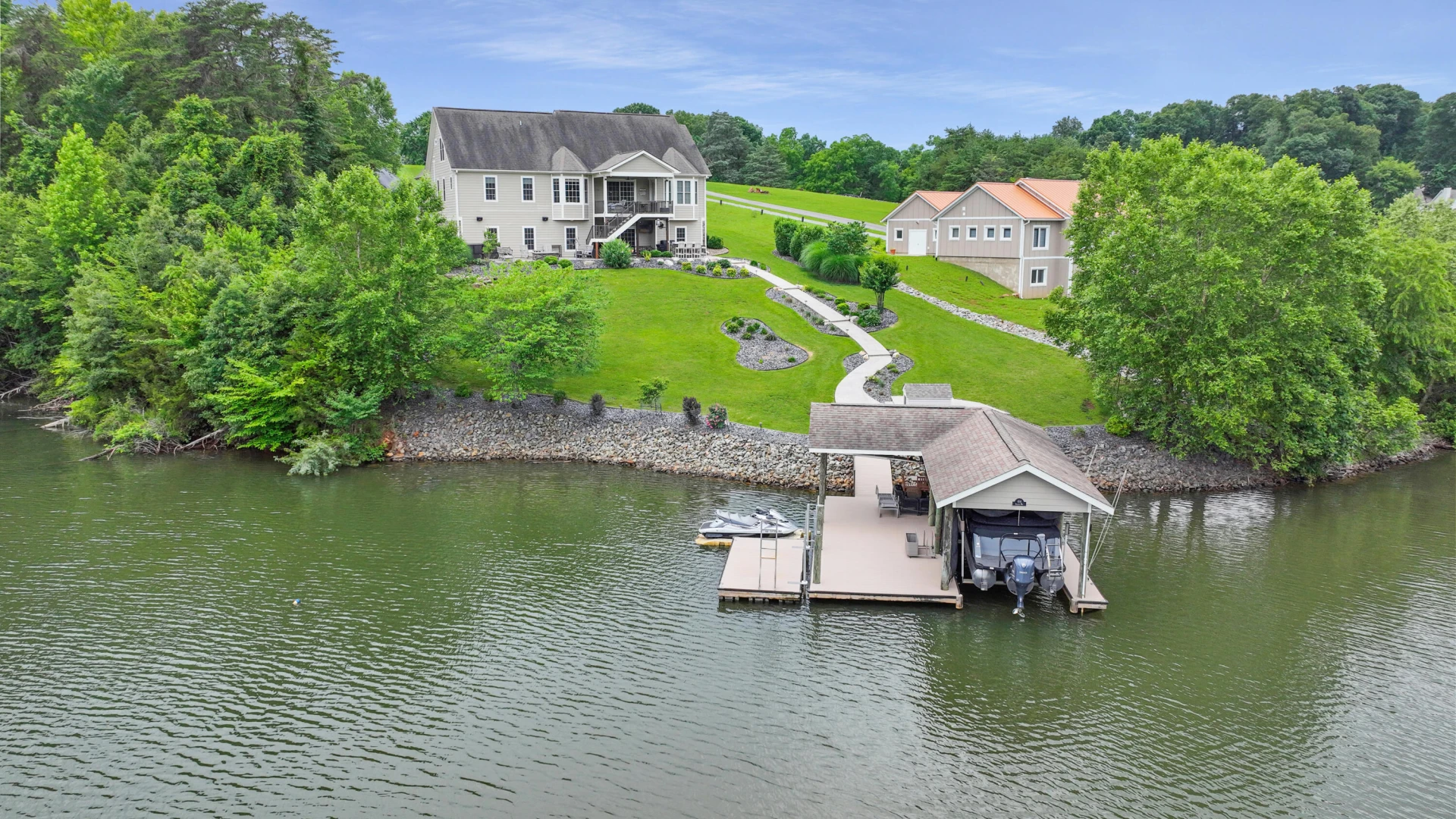414 Augusta WAY - Photo 2