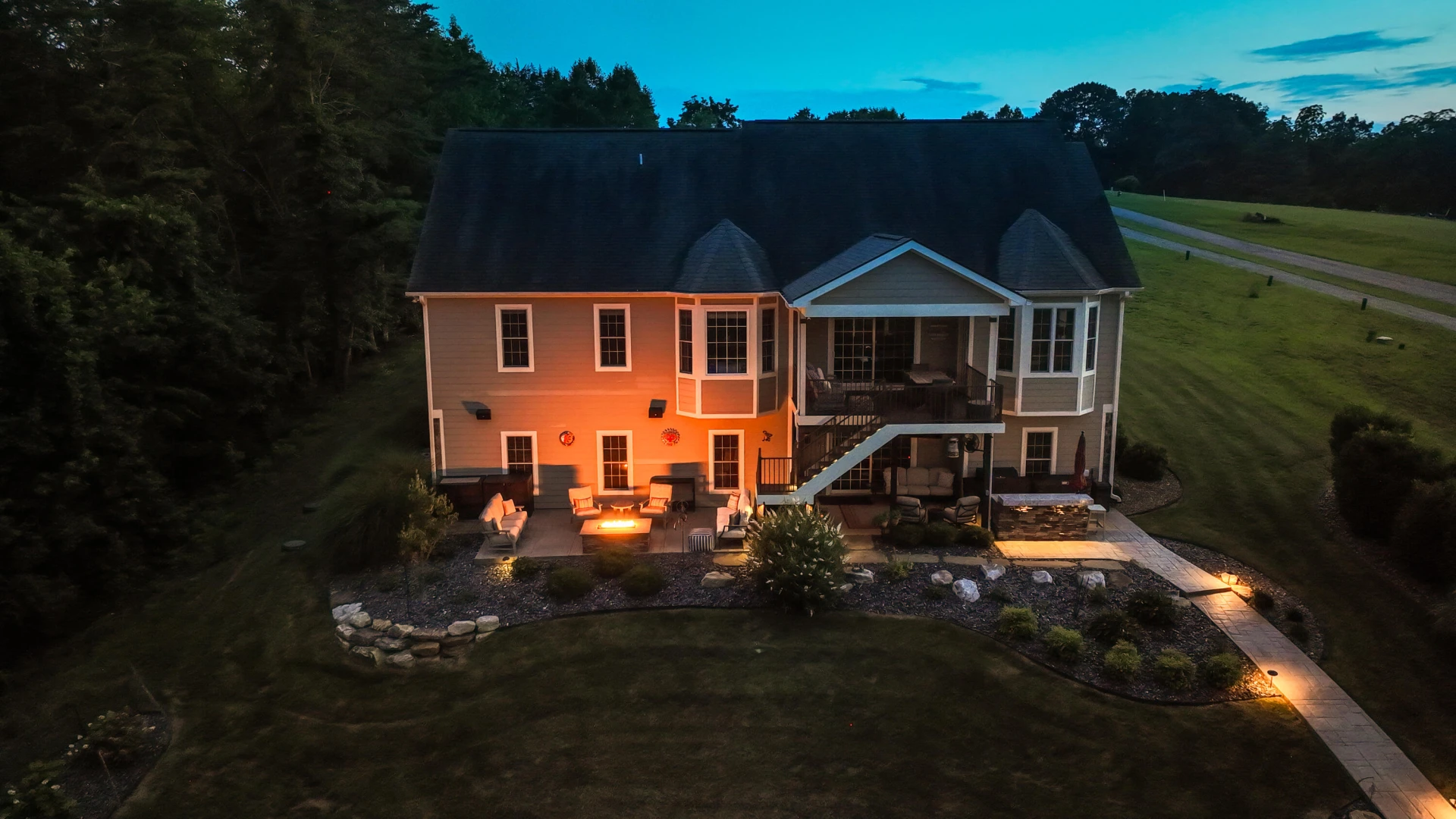 414 Augusta WAY - Photo 6