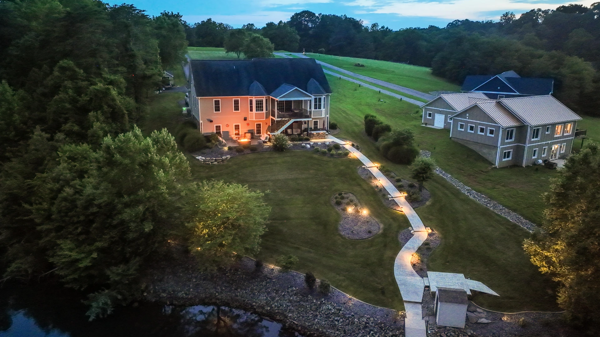 414 Augusta WAY - Photo 81