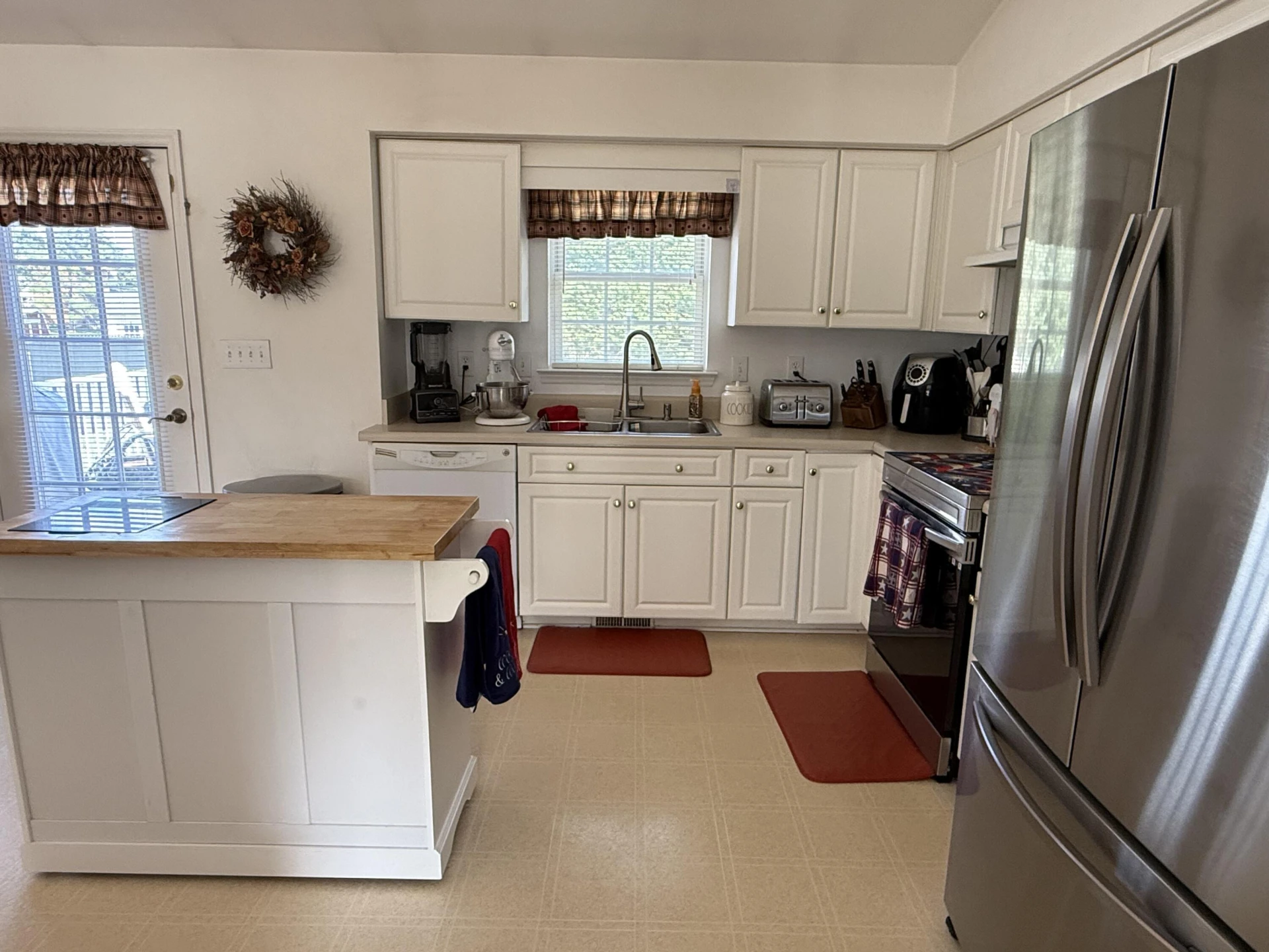 2517 Bloomfield AVE - Photo 12