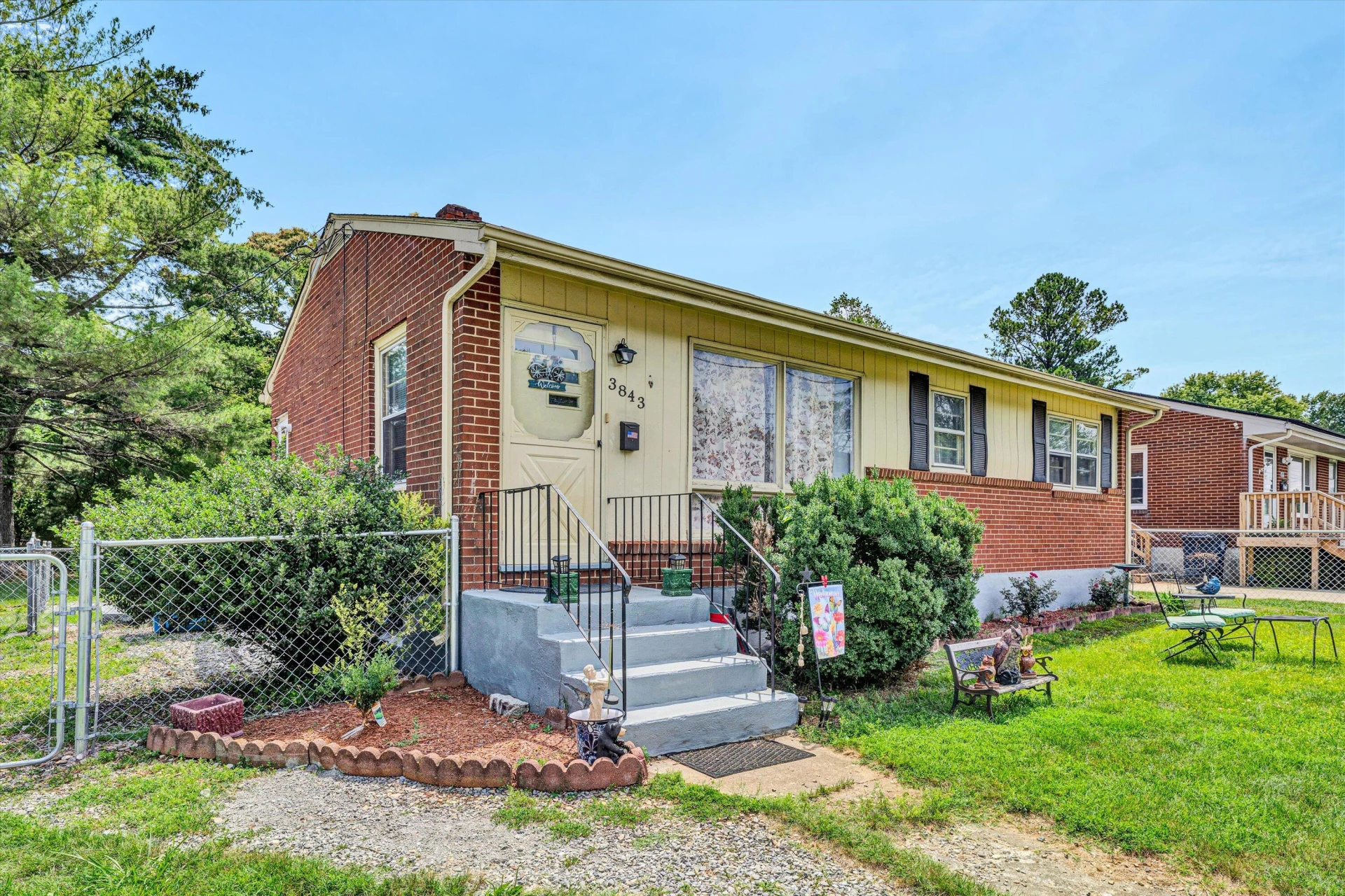 3843 Plantation RD
