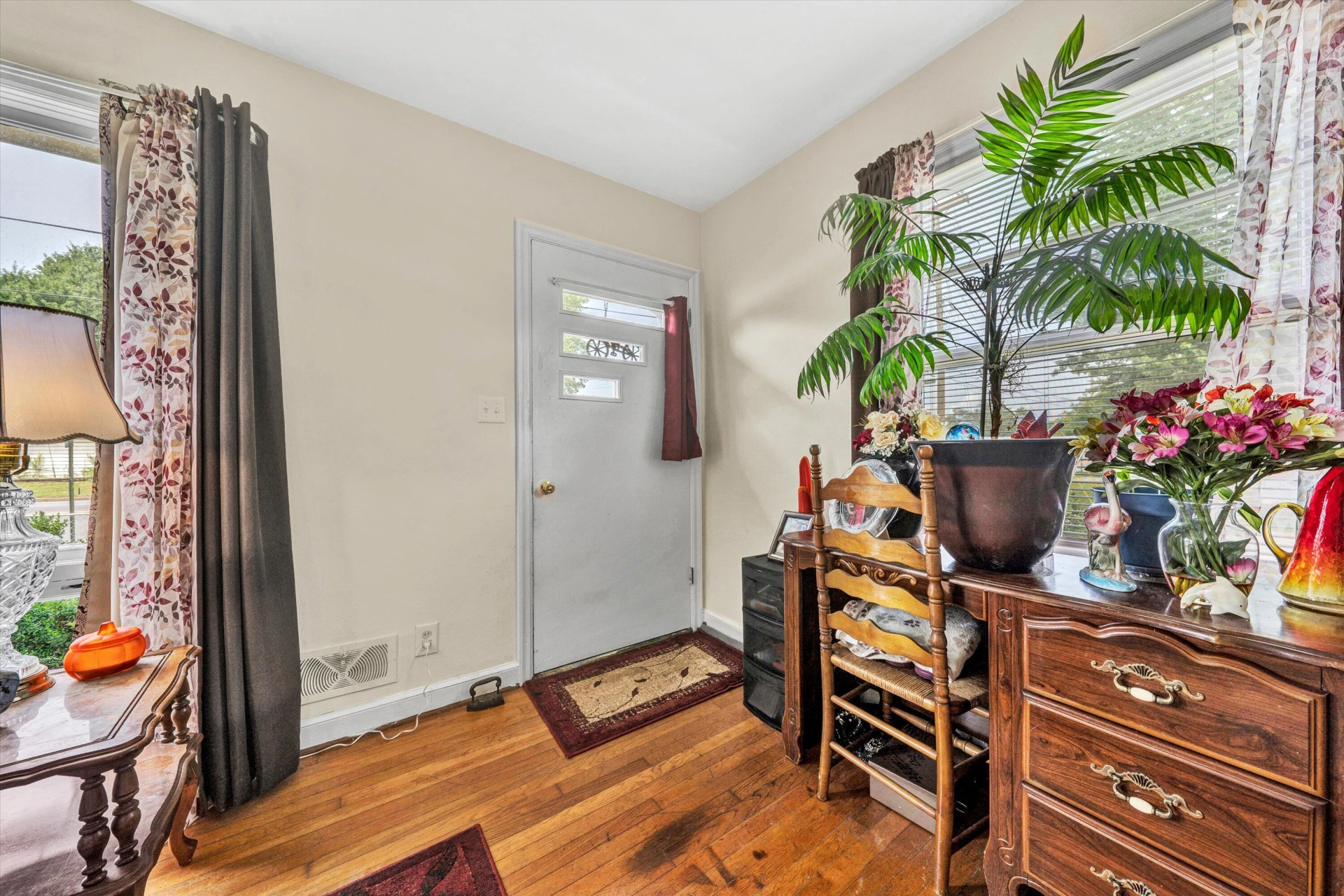 3843 Plantation RD - Photo 4