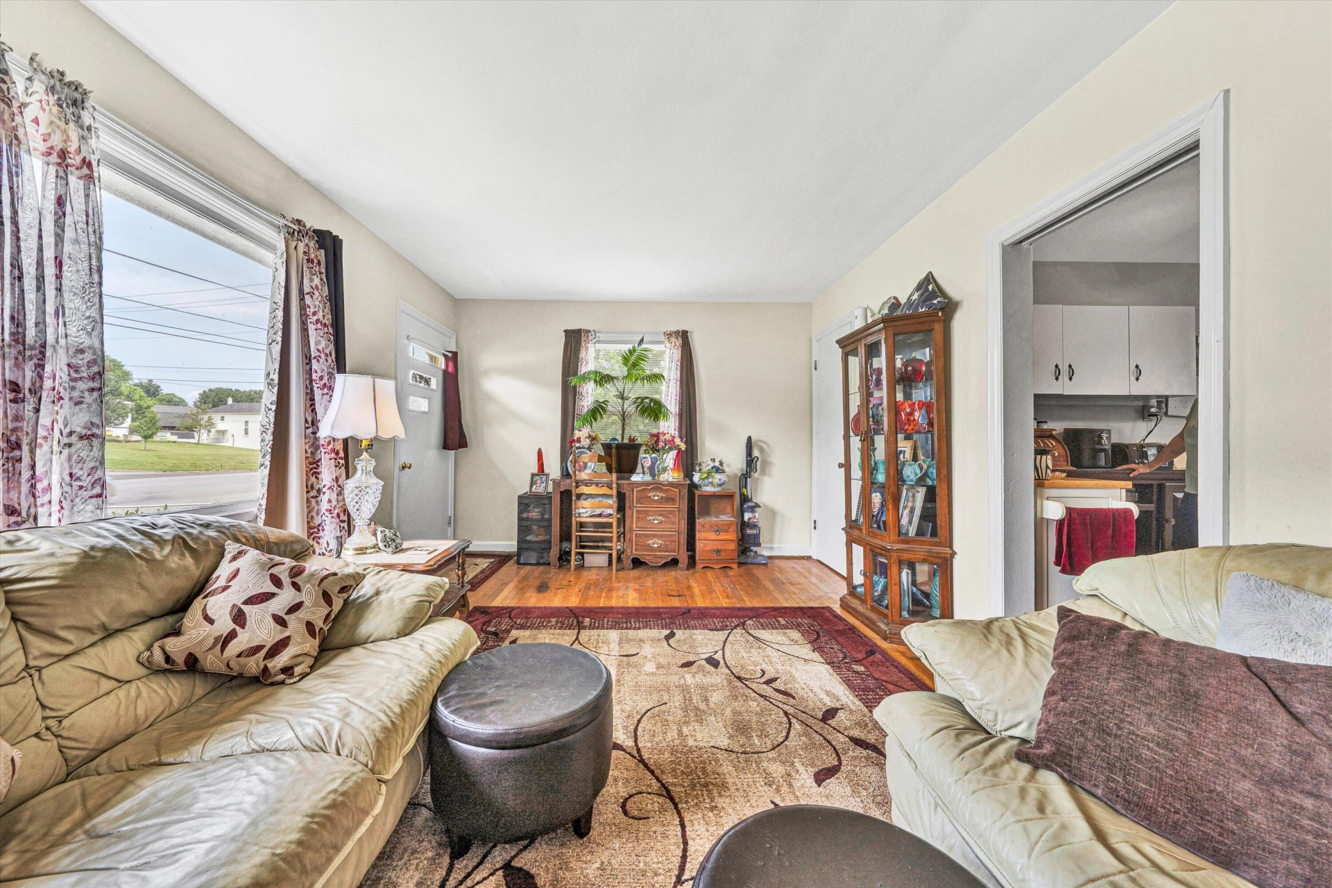 3843 Plantation RD - Photo 6