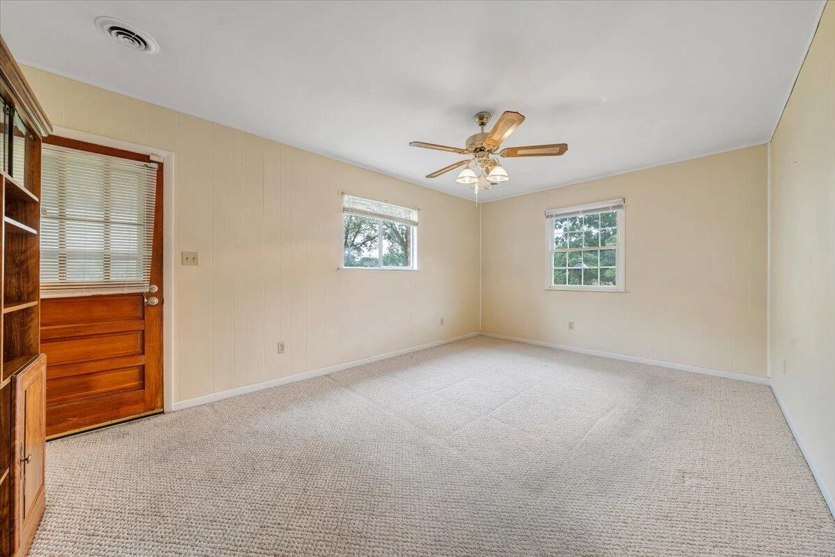 2619 Embassy DR - Photo 12