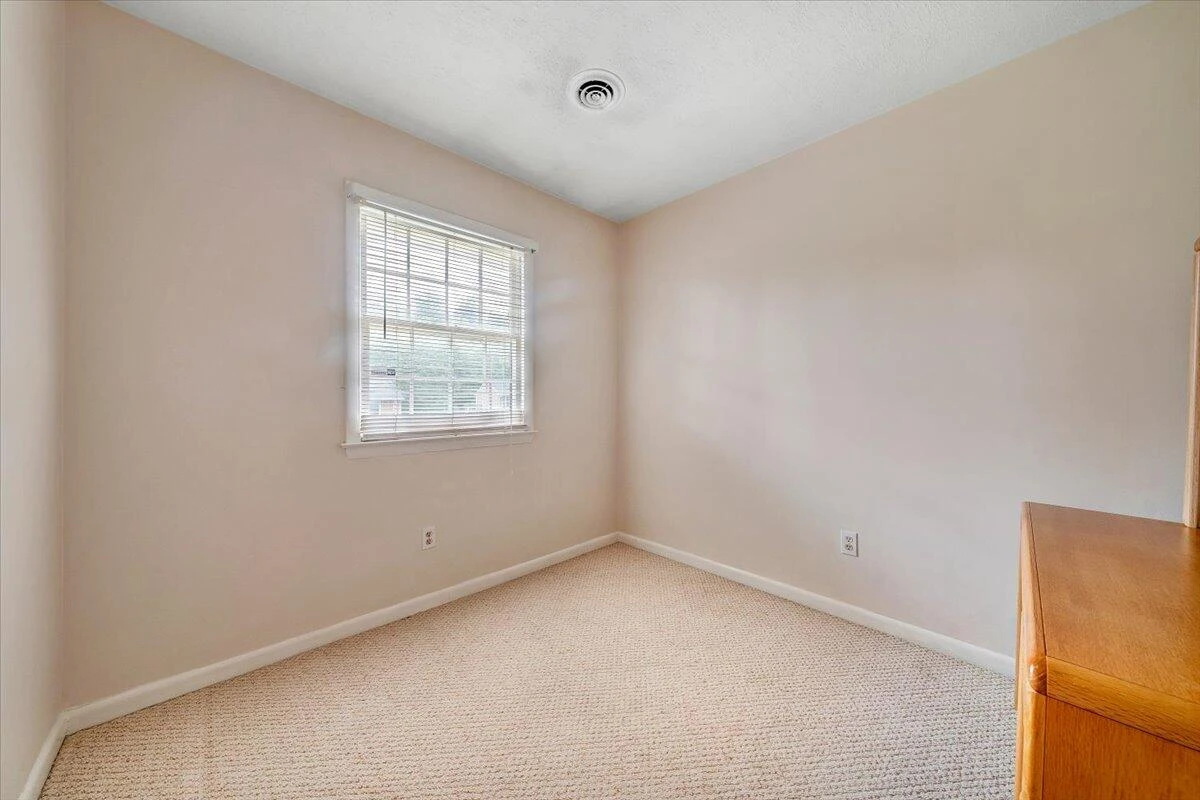 2619 Embassy DR - Photo 19