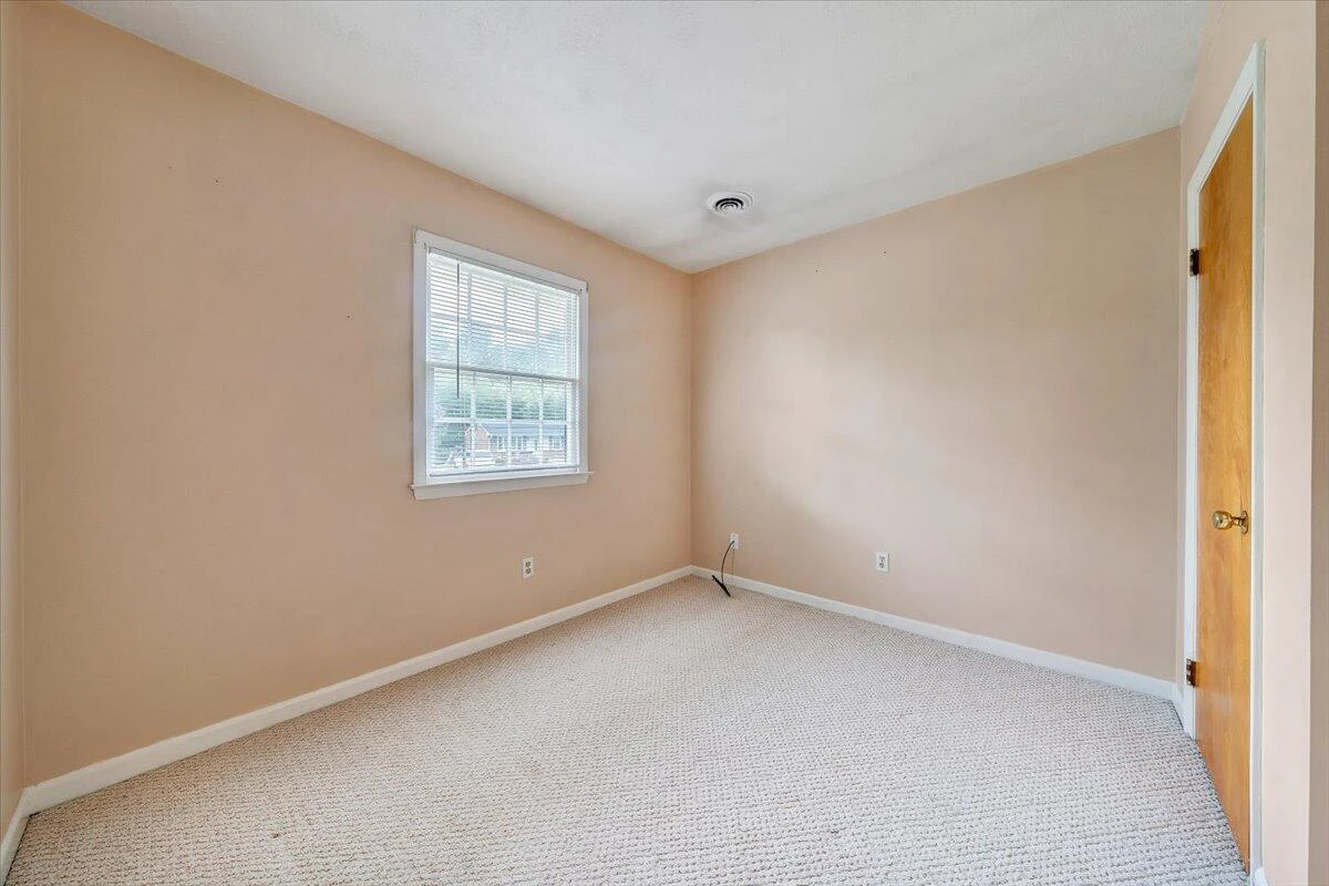2619 Embassy DR - Photo 24