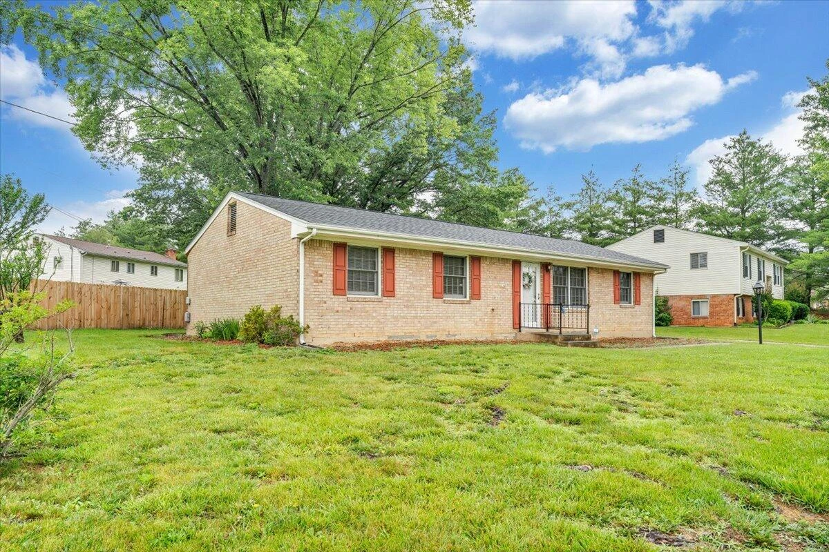 2619 Embassy DR - Photo 30
