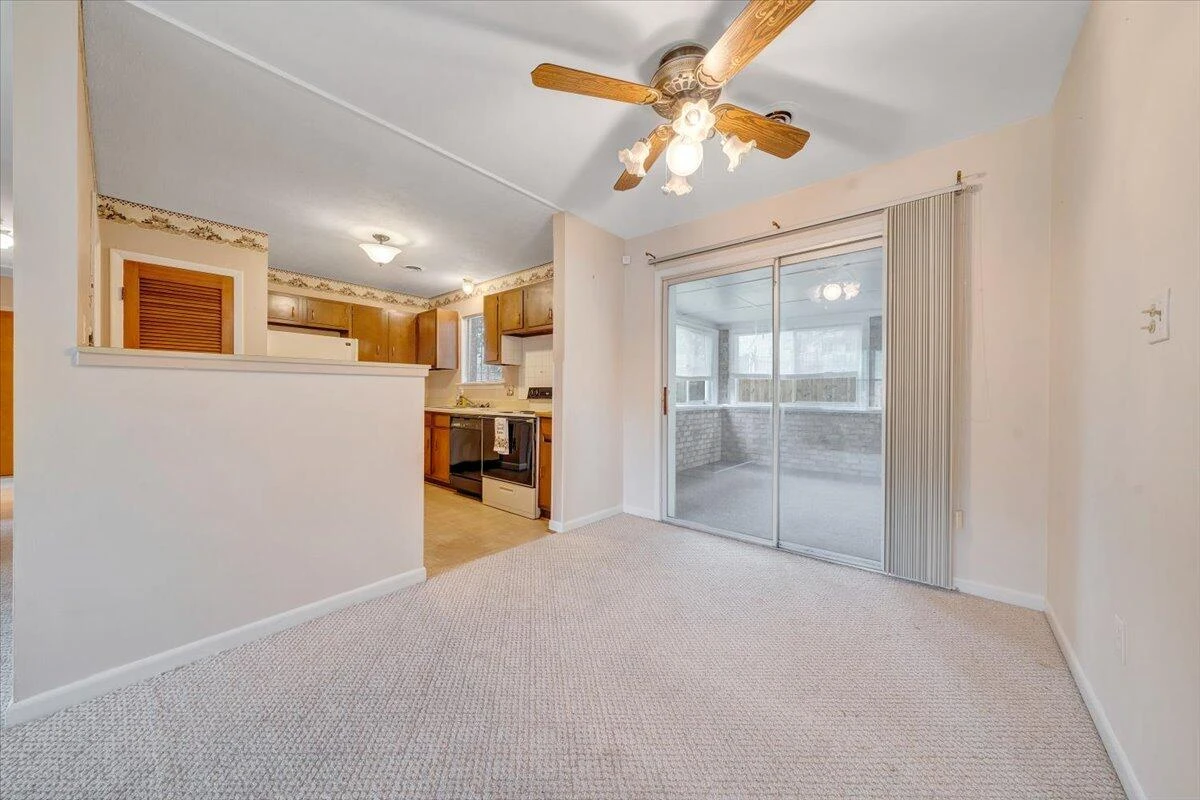 2619 Embassy DR - Photo 7