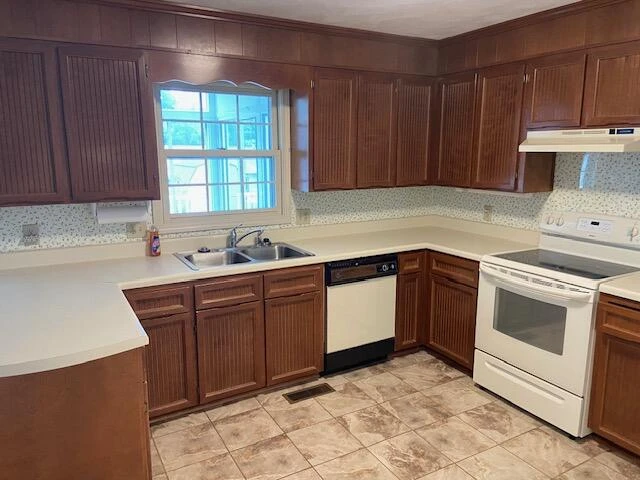 1683 Millbridge RD - Photo 7