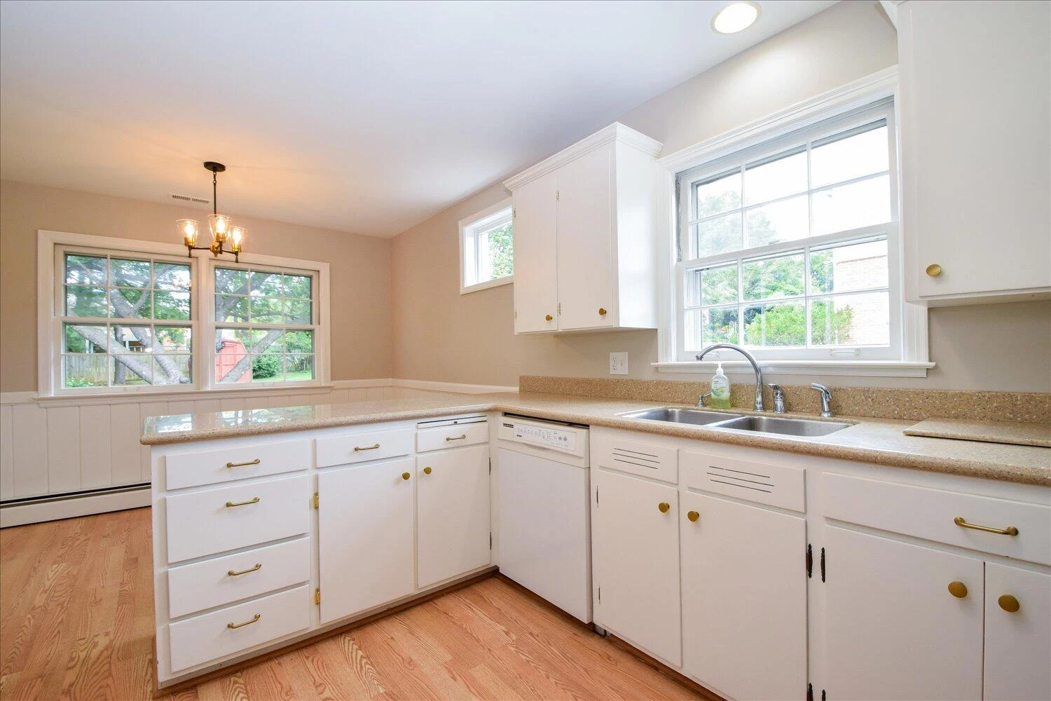 115 Bartley DR - Photo 12