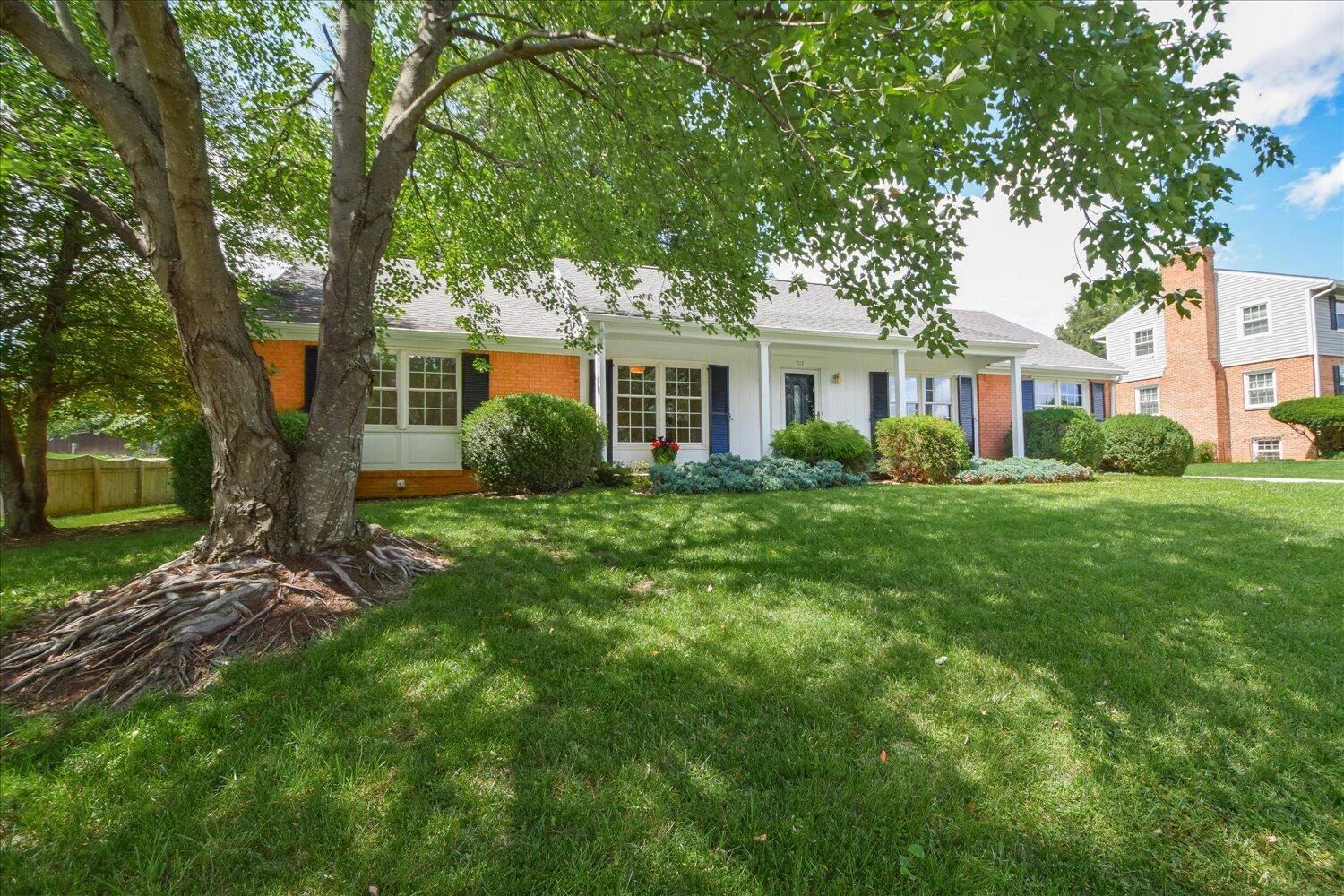 115 Bartley DR - Photo 26