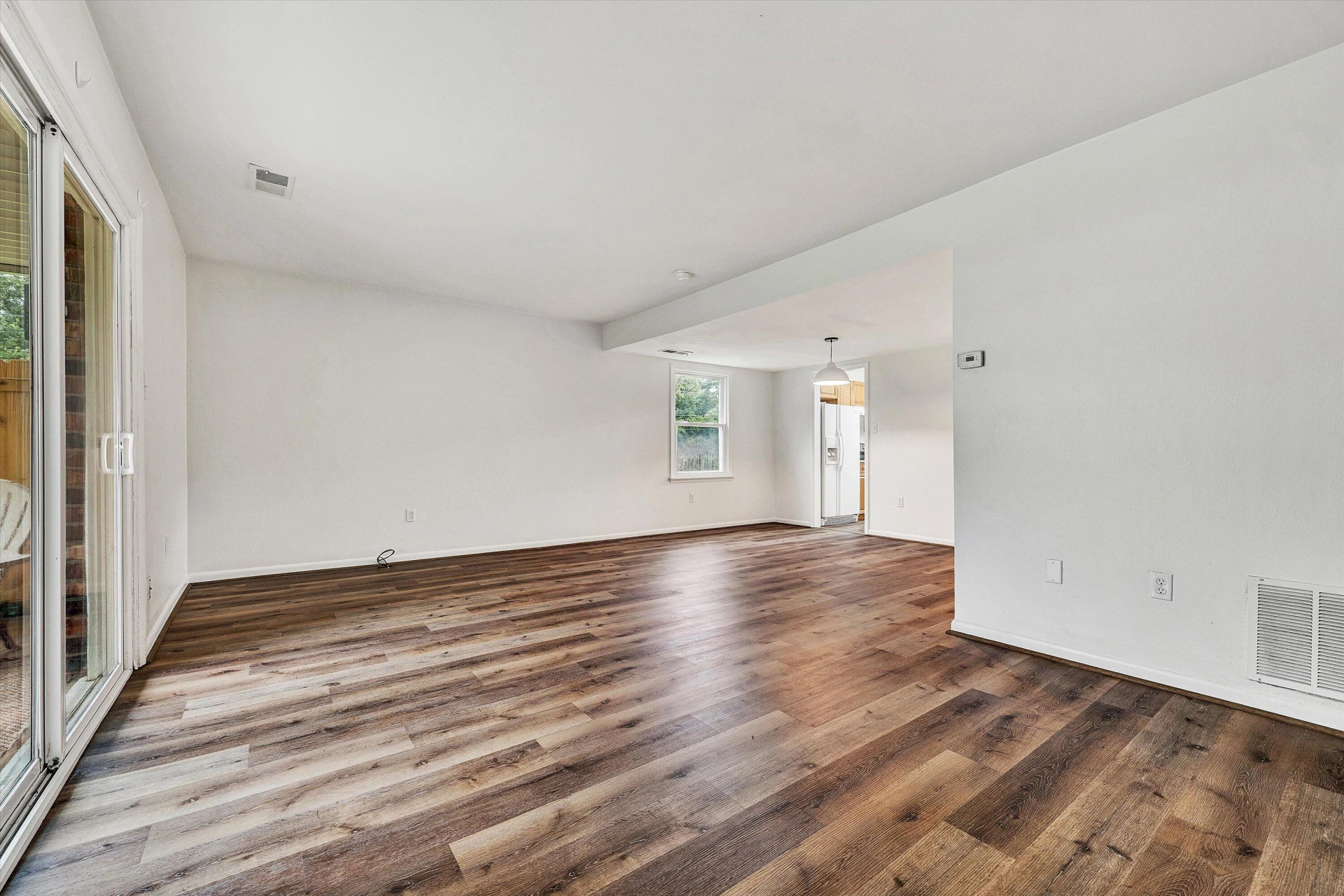 101 Oxford Square - Photo 12