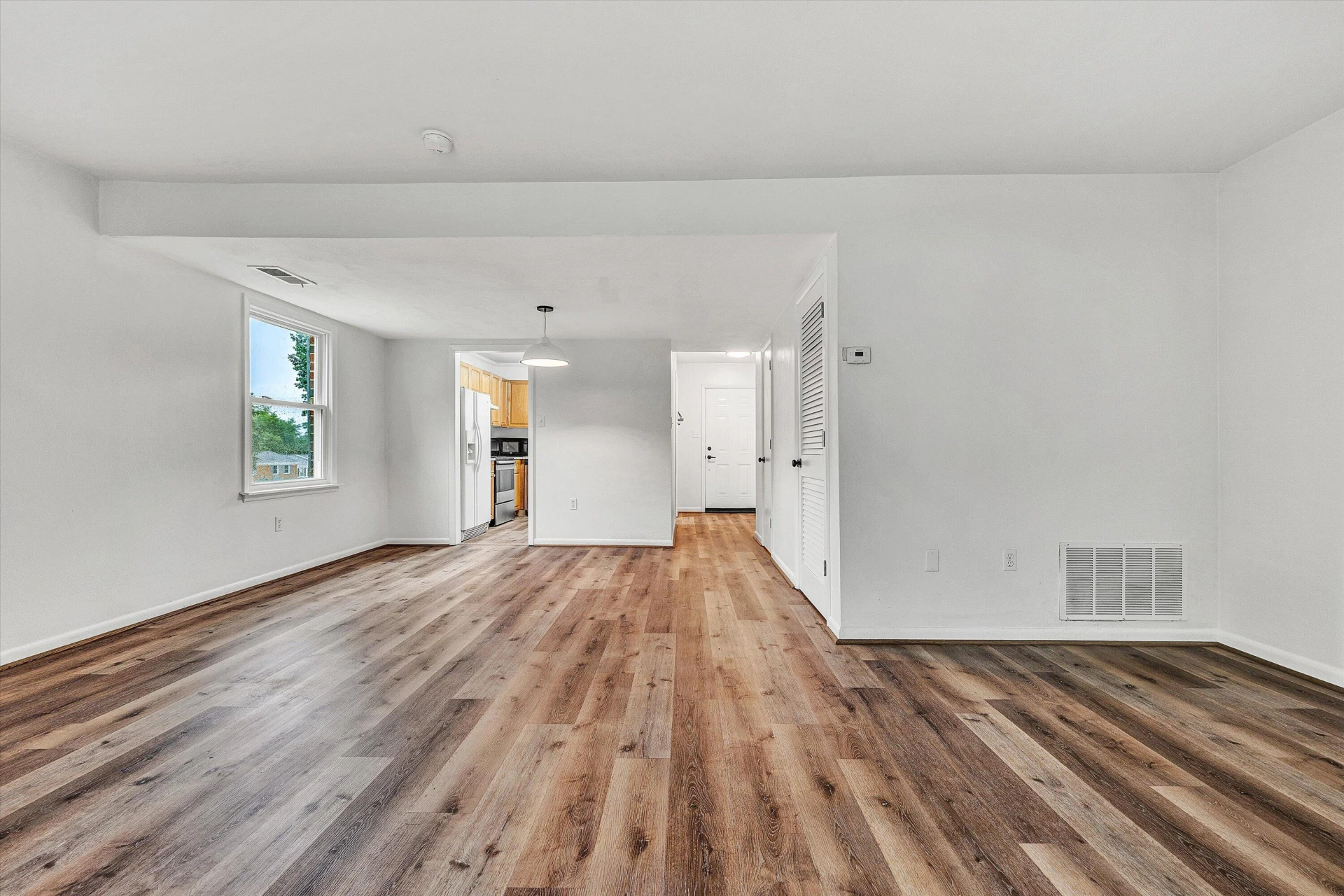 101 Oxford Square - Photo 13