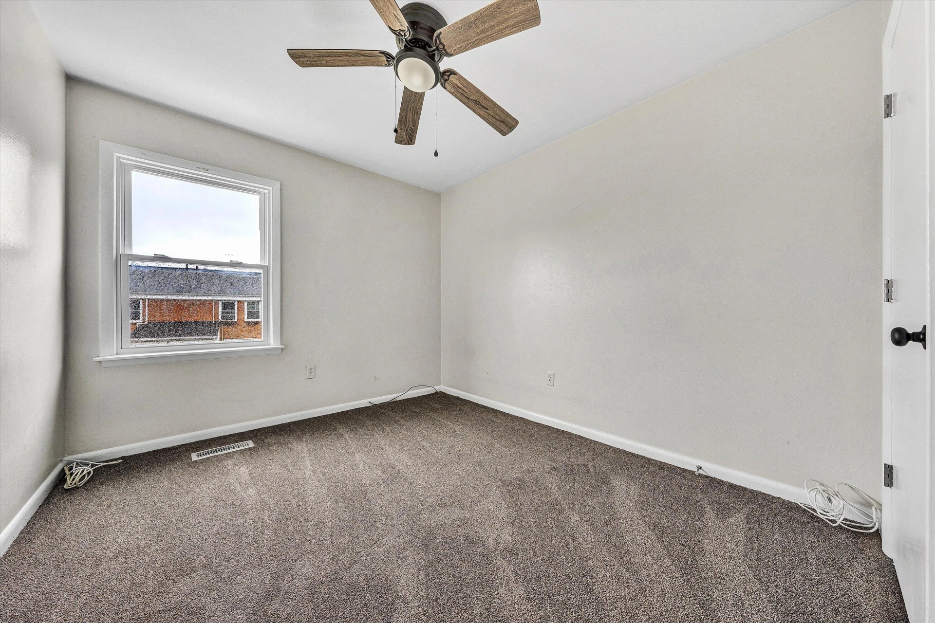 101 Oxford Square - Photo 23