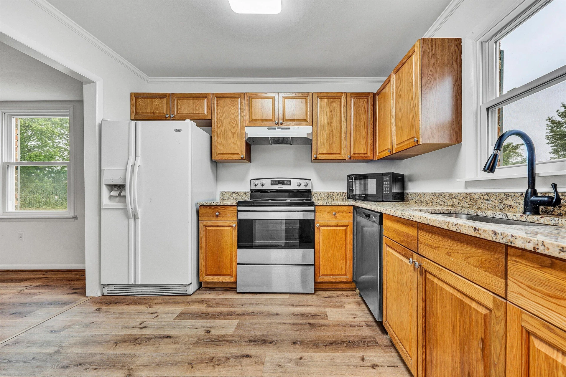 101 Oxford Square - Photo 6