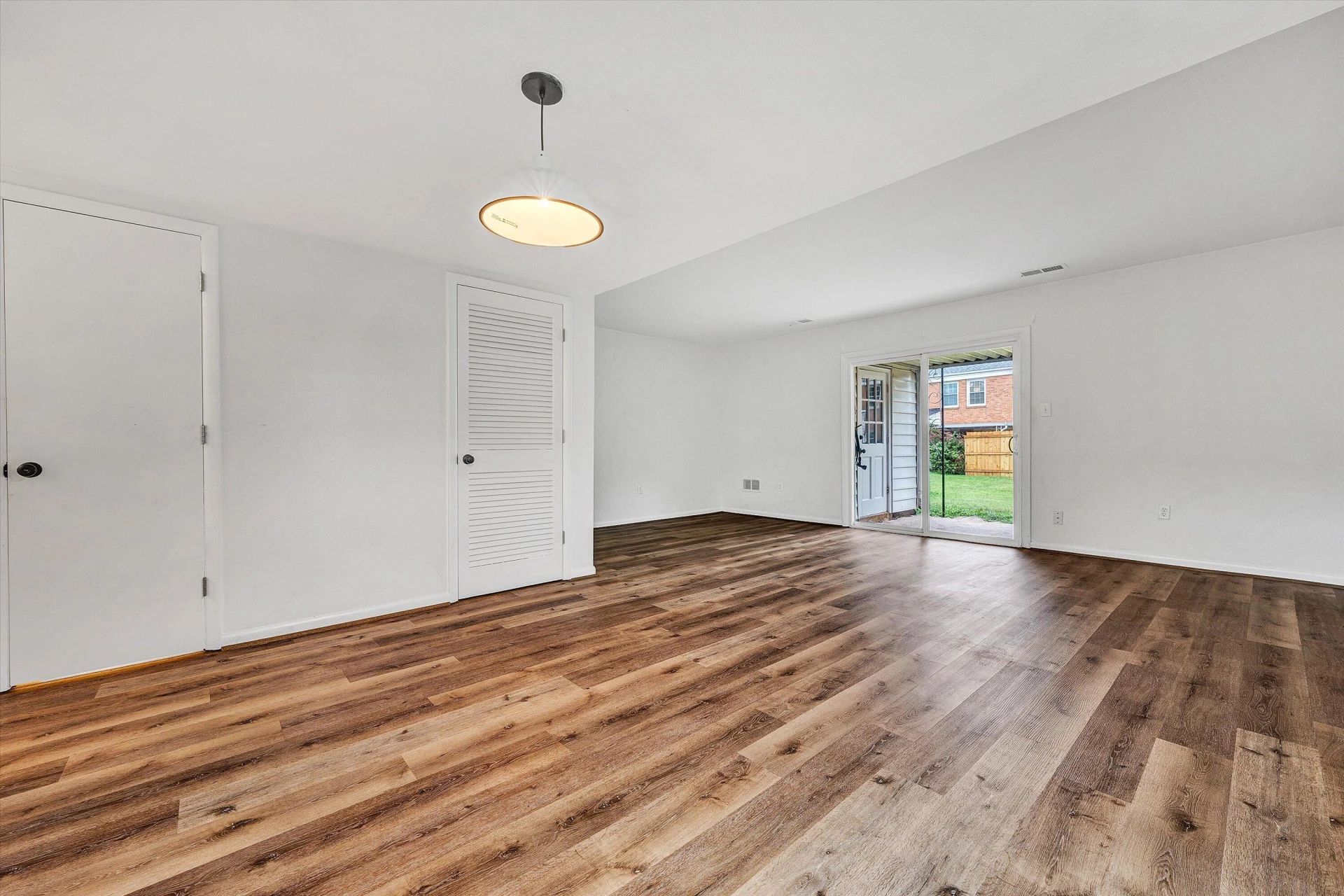 101 Oxford Square - Photo 9