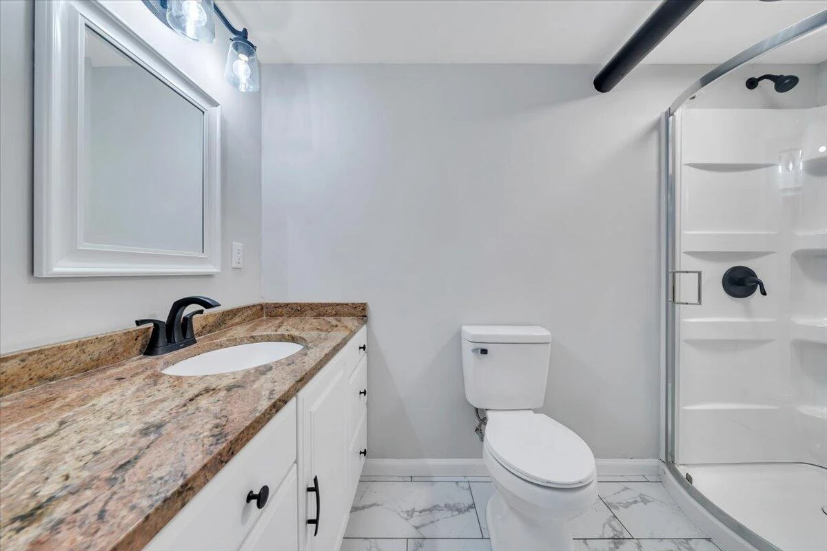 915 Chester AVE - Photo 30
