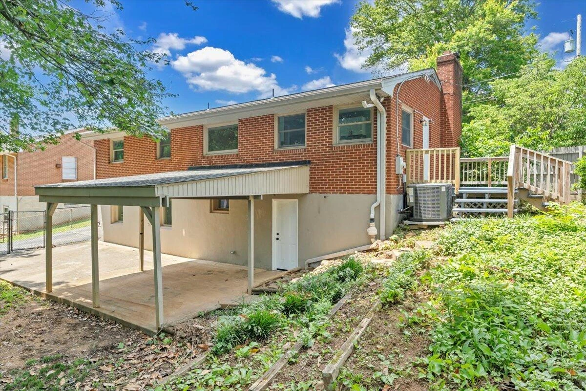 915 Chester AVE - Photo 43