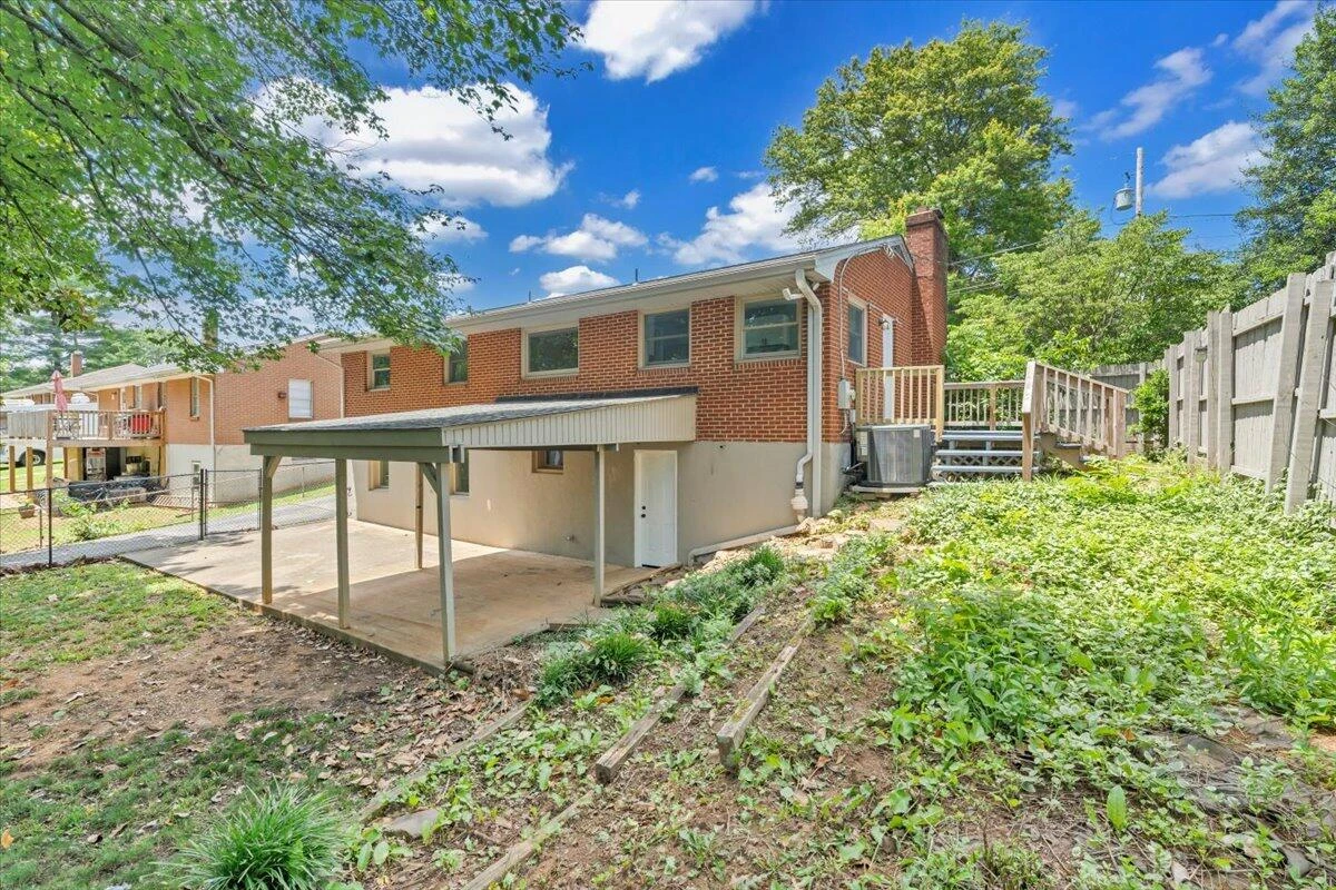 915 Chester AVE - Photo 44