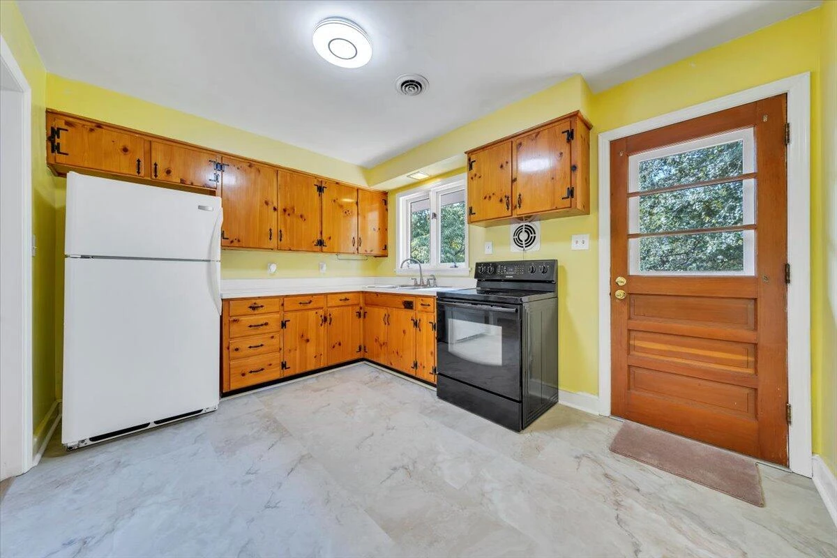 4035 Belford ST - Photo 12