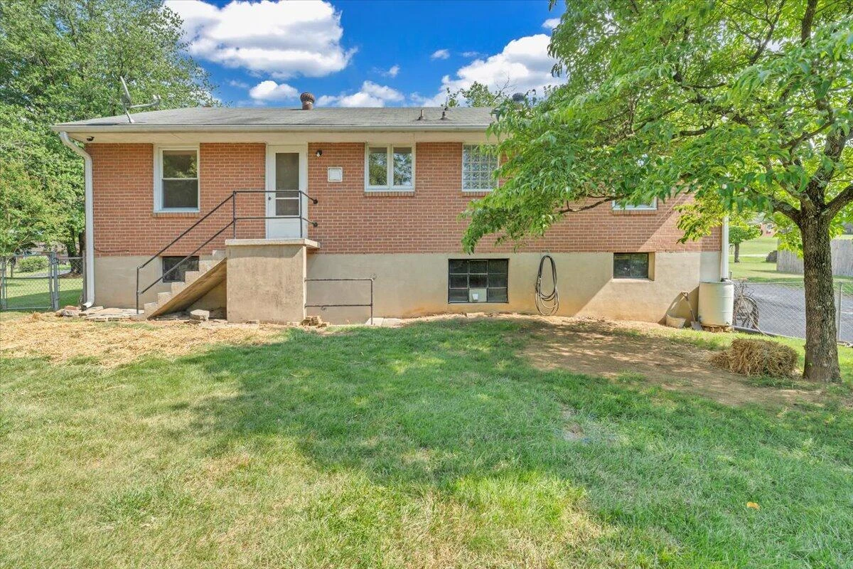 4035 Belford ST - Photo 33