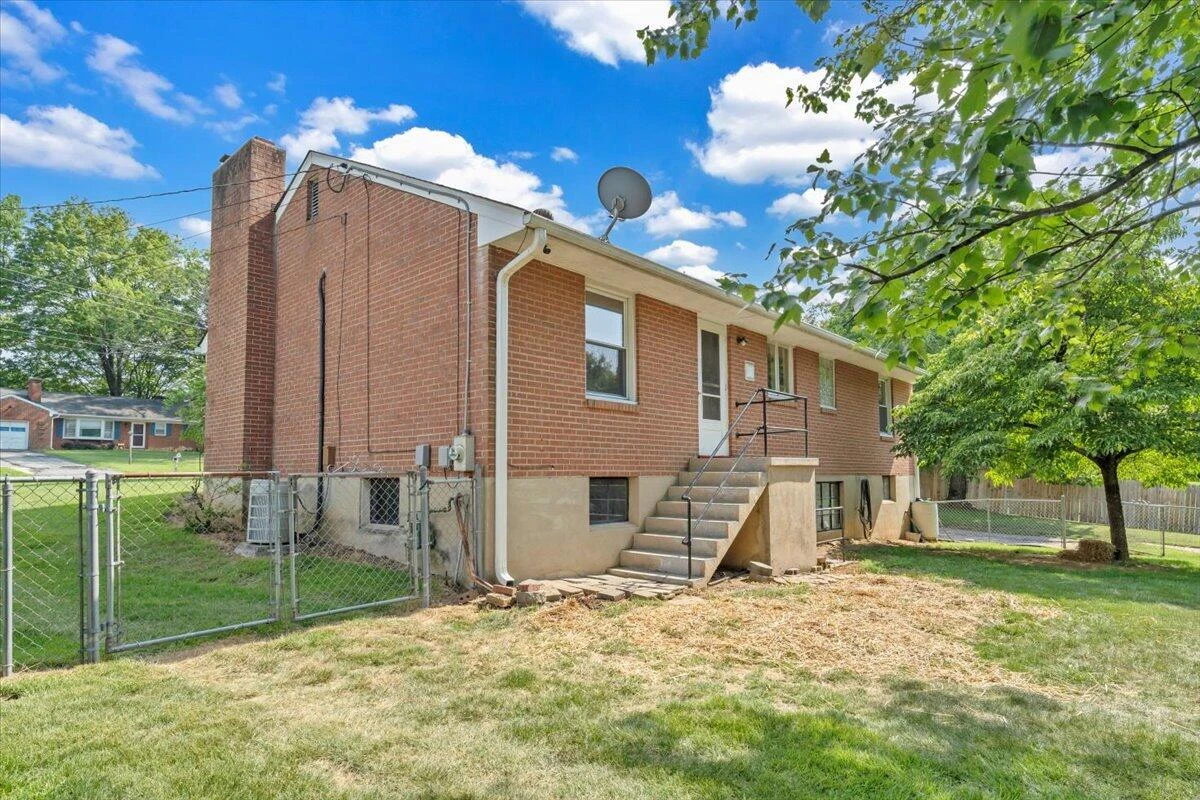 4035 Belford ST - Photo 34