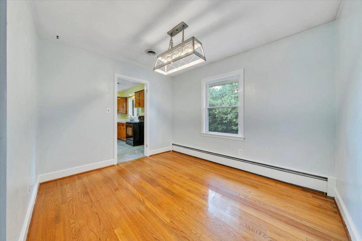 4035 Belford ST - Photo 5