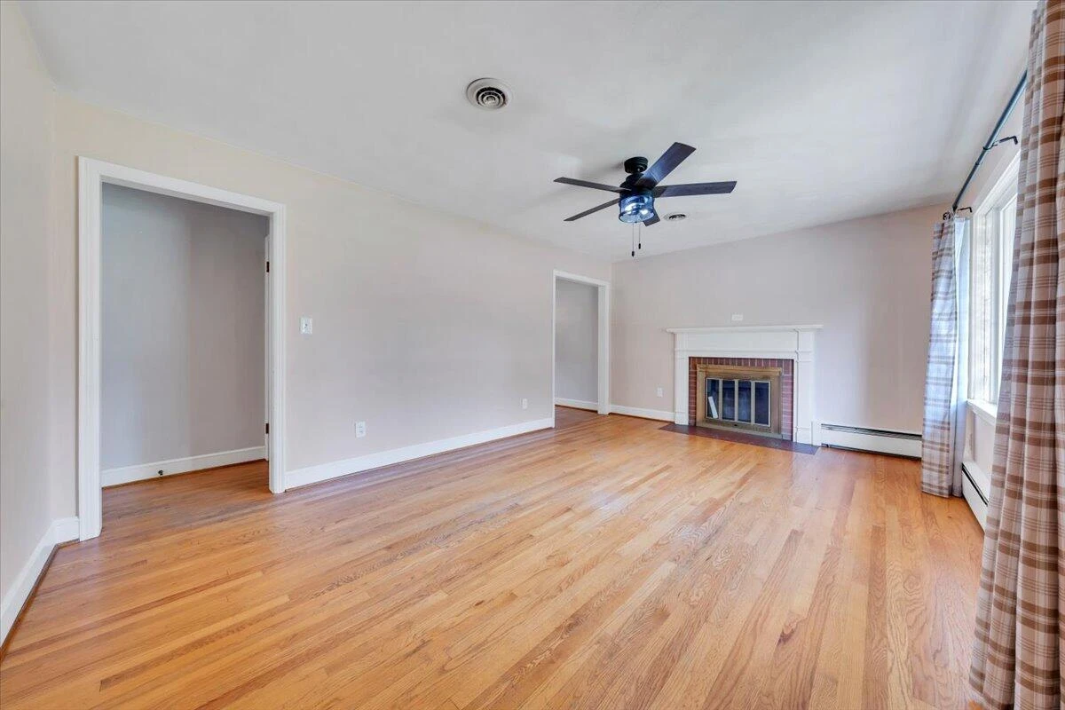 4035 Belford ST - Photo 6
