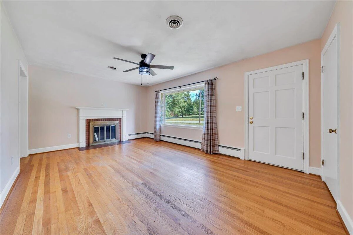 4035 Belford ST - Photo 8