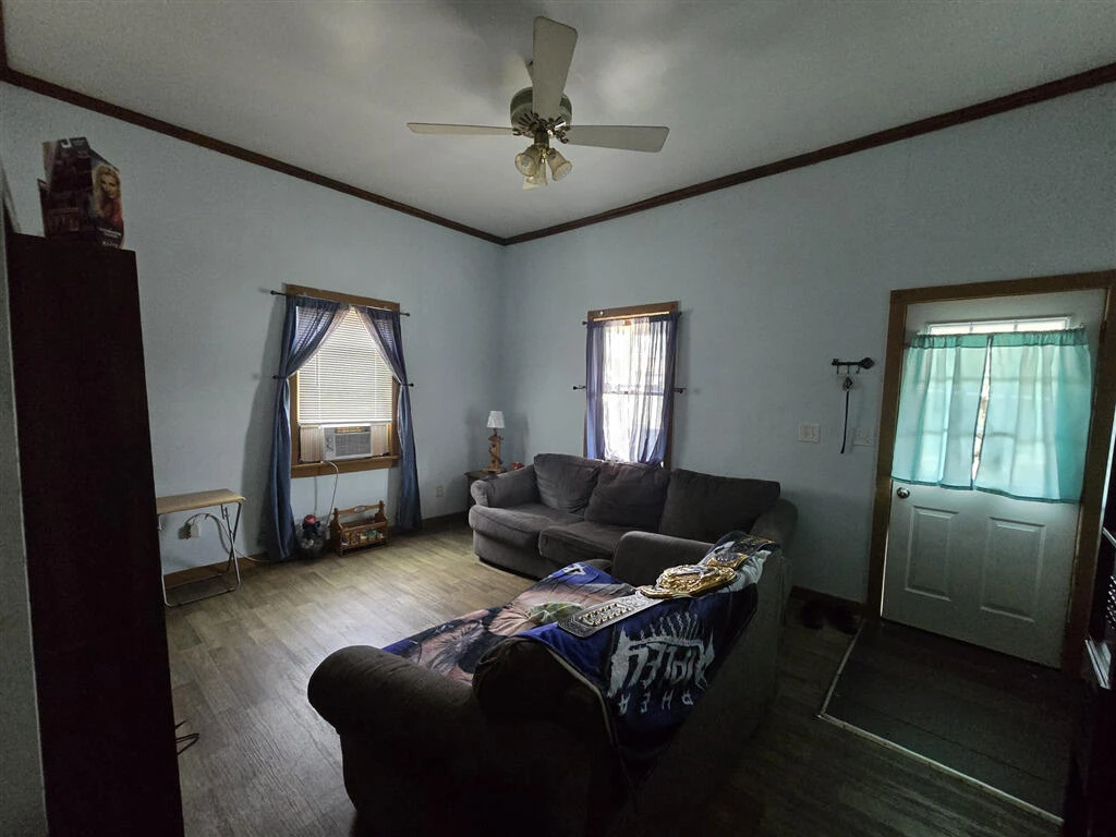 1213 Tazewell AVE - Photo 3