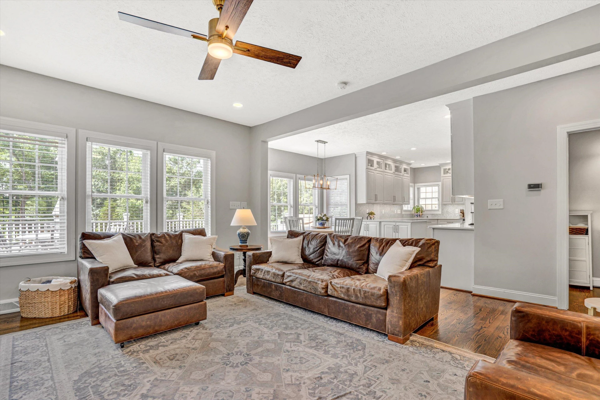 1258 Colby DR - Photo 10