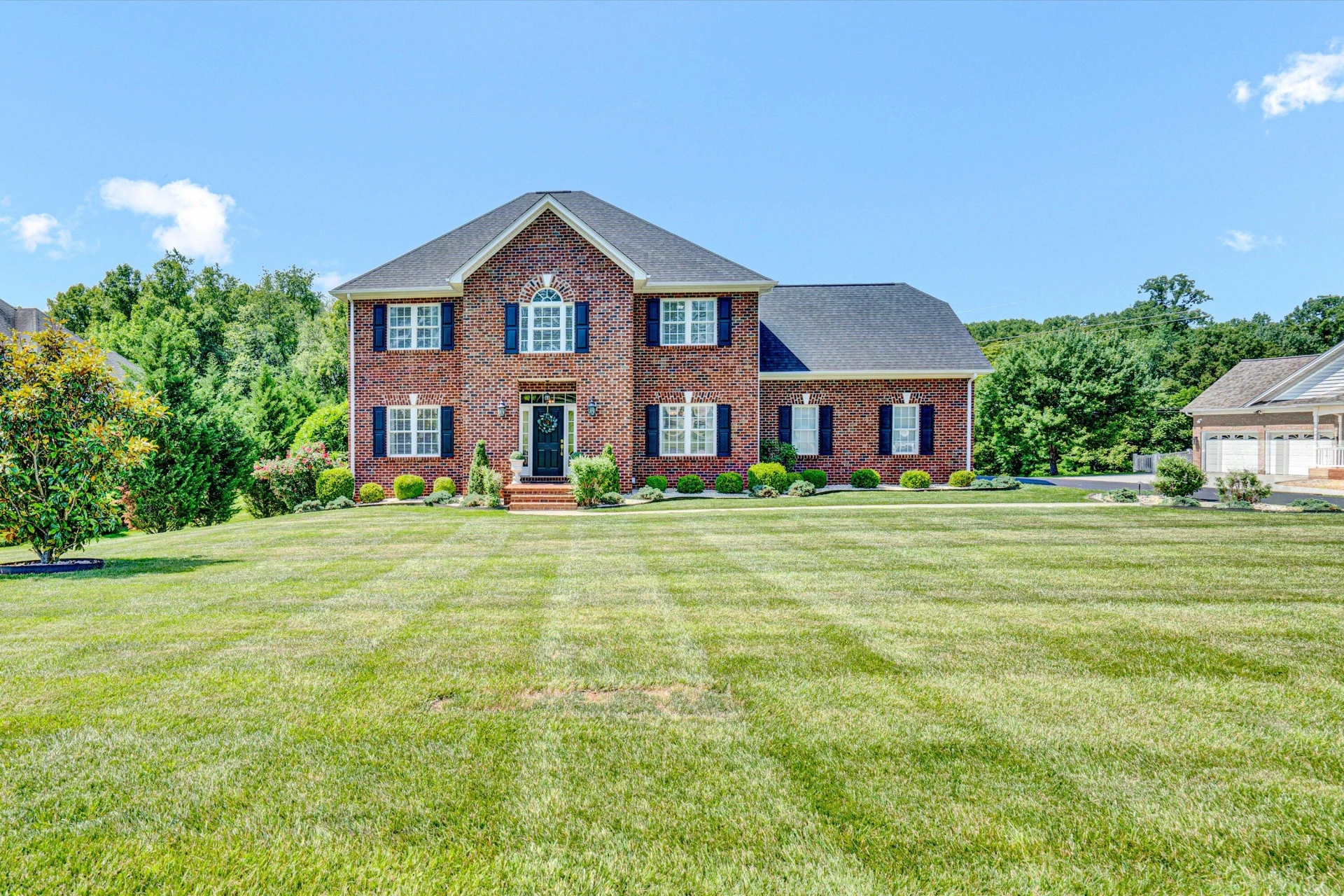 1258 Colby DR - Photo 2