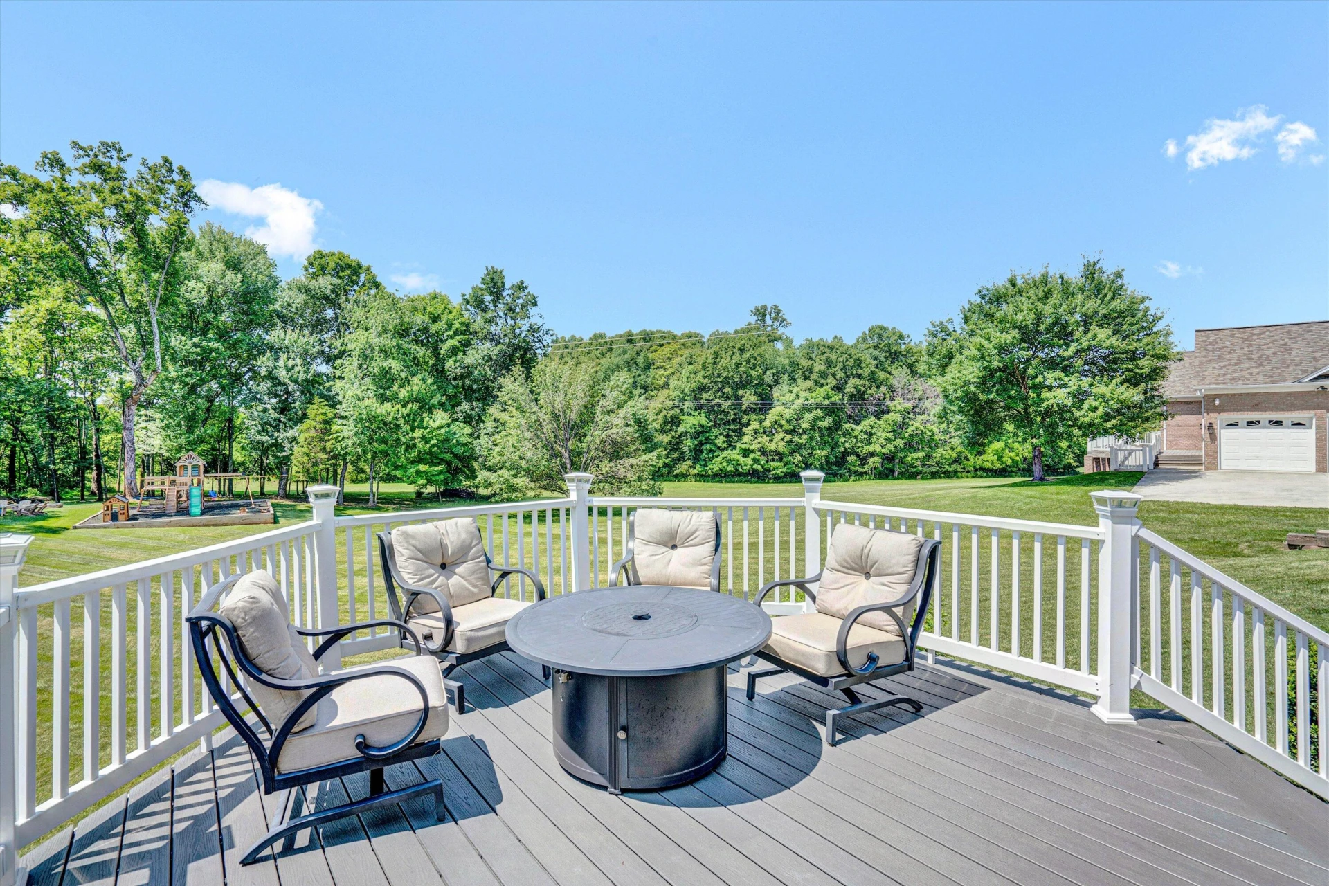 1258 Colby DR - Photo 29