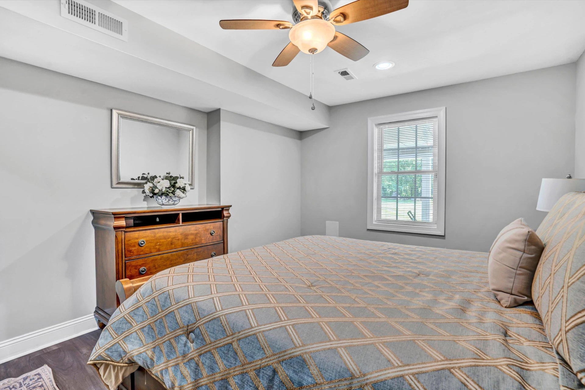 1258 Colby DR - Photo 57