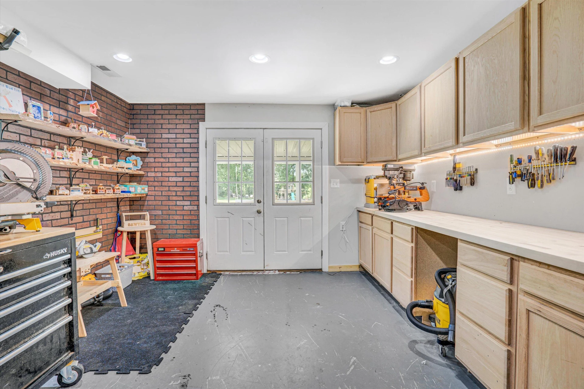 1258 Colby DR - Photo 61