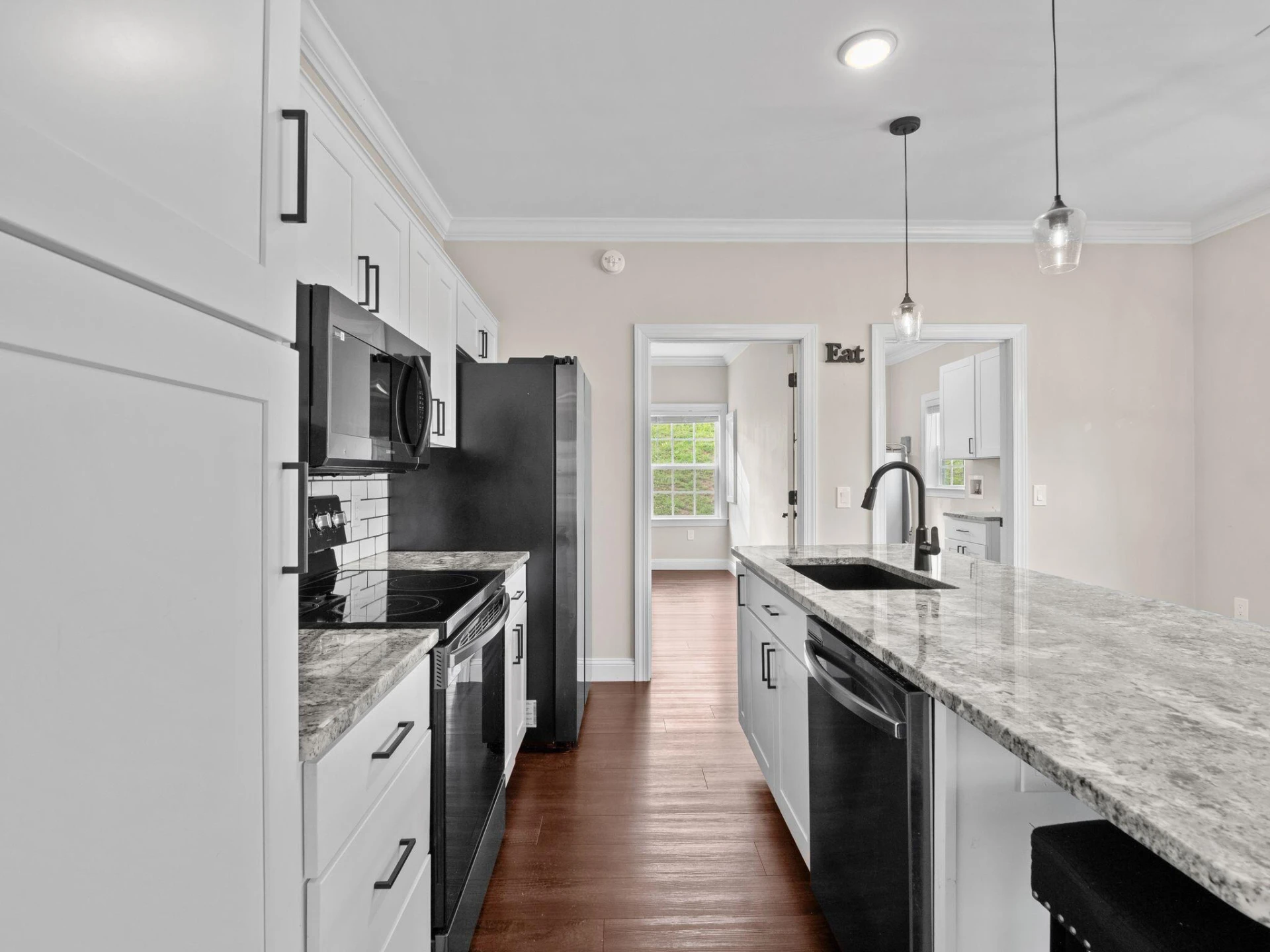 2912 Vinyard AVE - Photo 7
