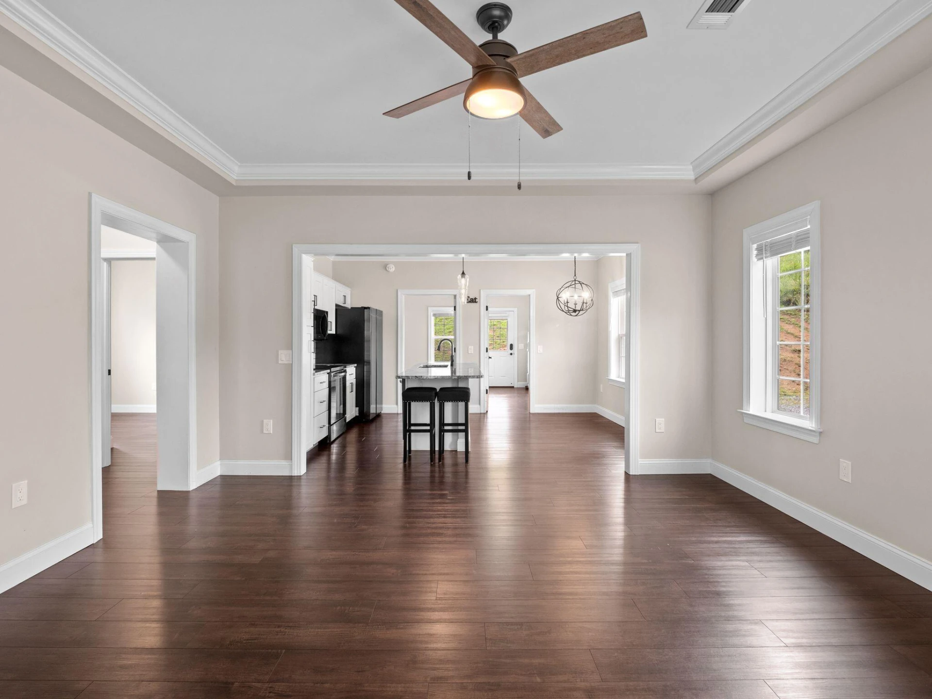 2912 Vinyard AVE - Photo 8