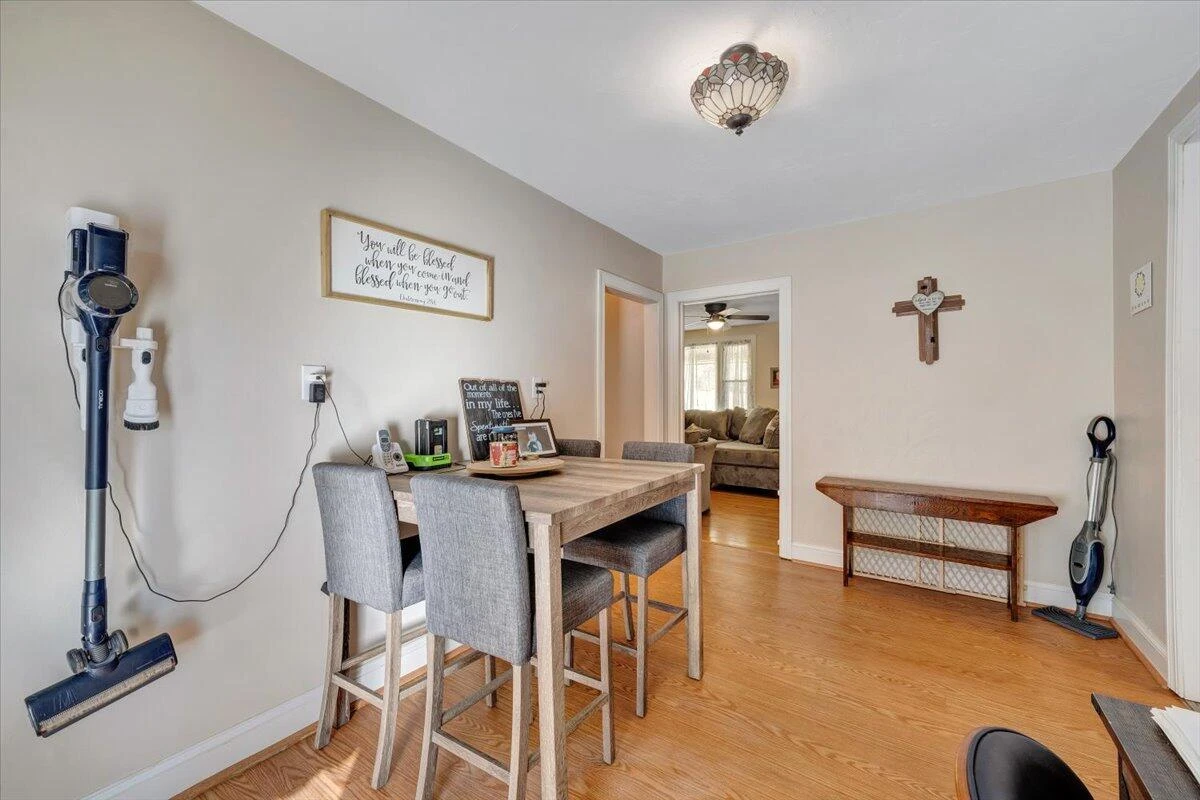 1409 Crooked Oak RD - Photo 16