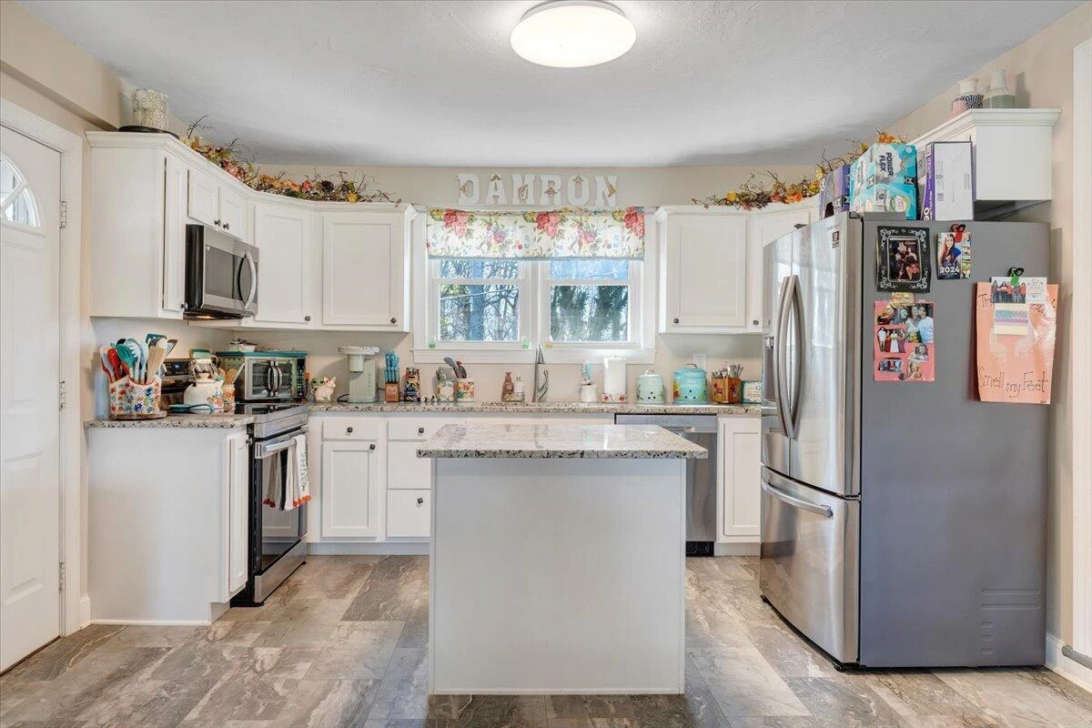 1409 Crooked Oak RD - Photo 18