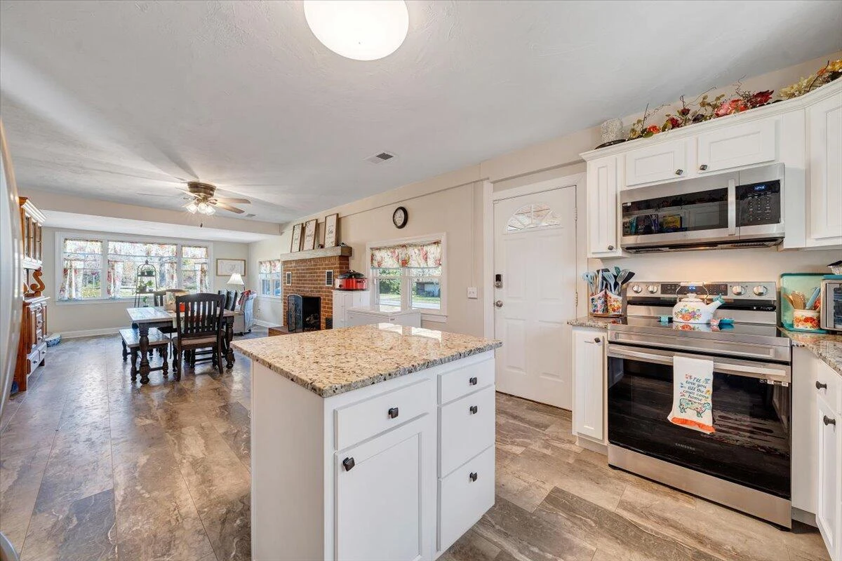1409 Crooked Oak RD - Photo 22